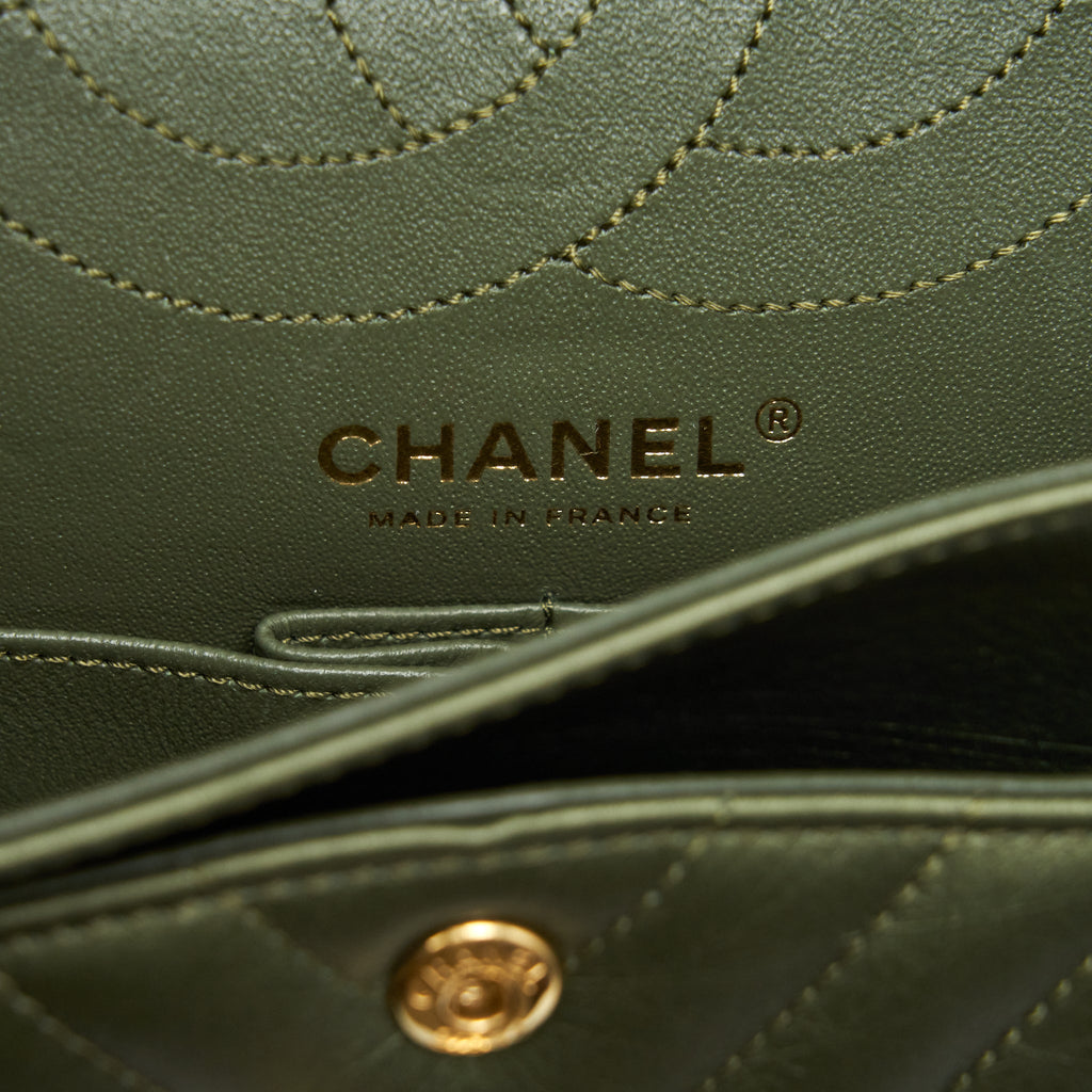 CHANEL SMALL 2.55 REISSUE FLAP BAG CALFSKIN DARK GREEN BRUSHED GOLD HARDWARE
