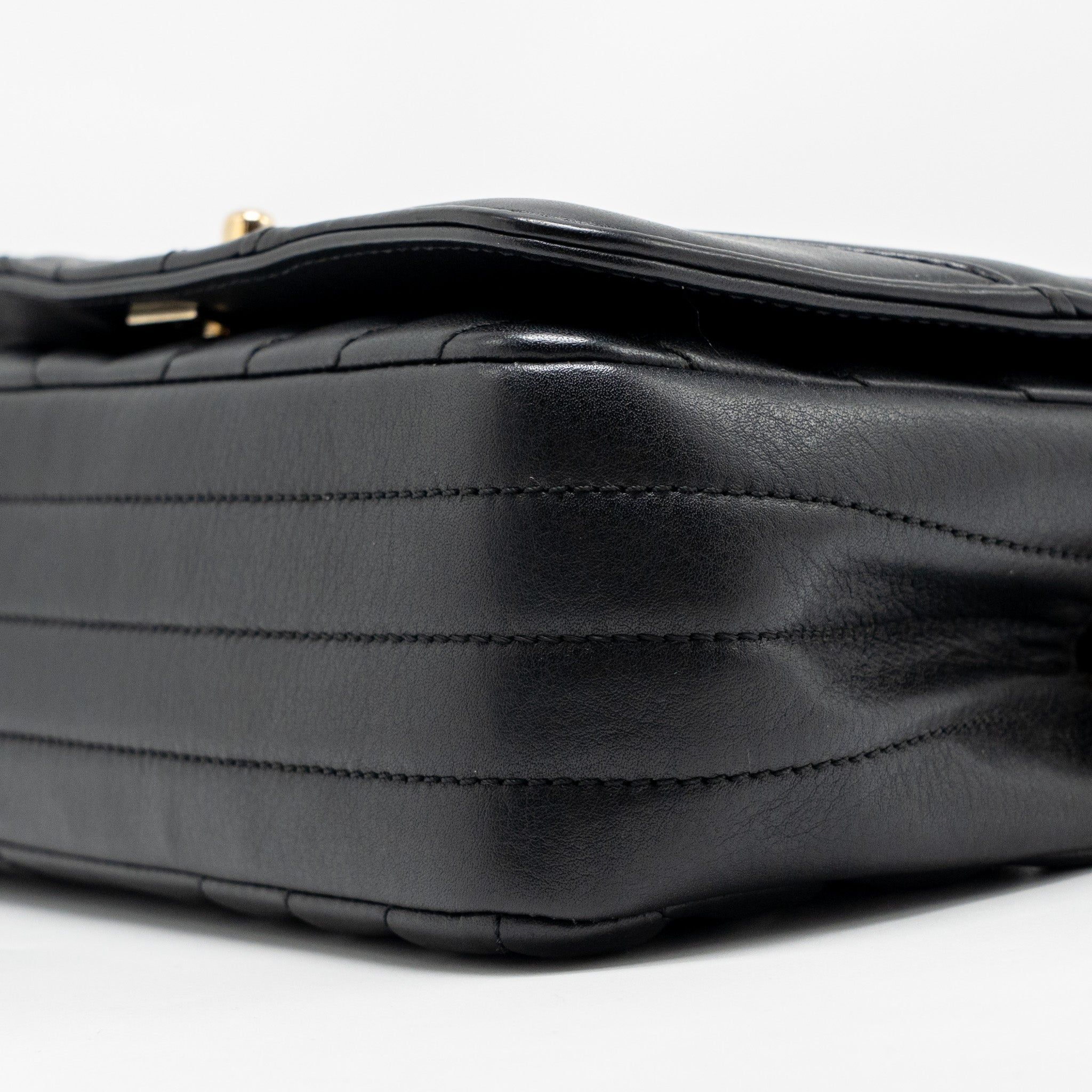 CHANEL CHEVRON FLAP BAG LAMBSKIN BLACK LGHW