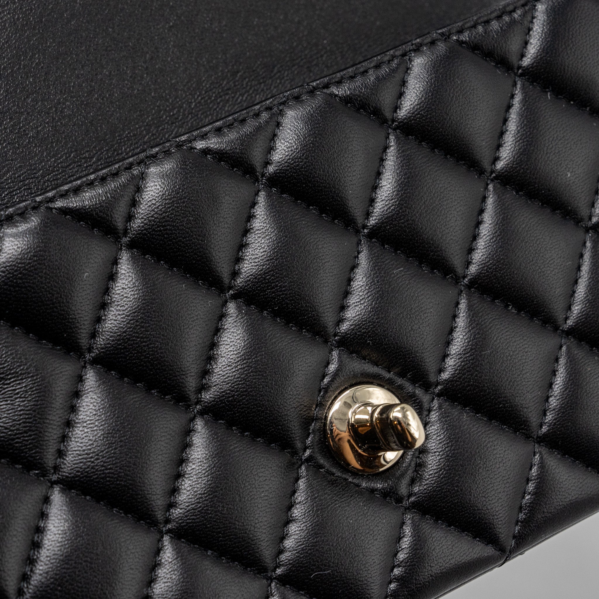 CHANEL 23K LEATHER CHAIN TOP HANDLE MINI RECTANGULAR FLAP BAG LAMBSKIN BLACK LGHW (MICROCHIP)