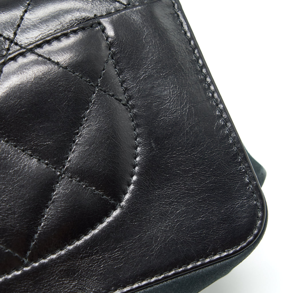 CHANEL SEASONAL PARIS COSMOPOLITE STRAIT LINED FLAP BAG CALFSKIN / LAMBSKIN BLACK GHW