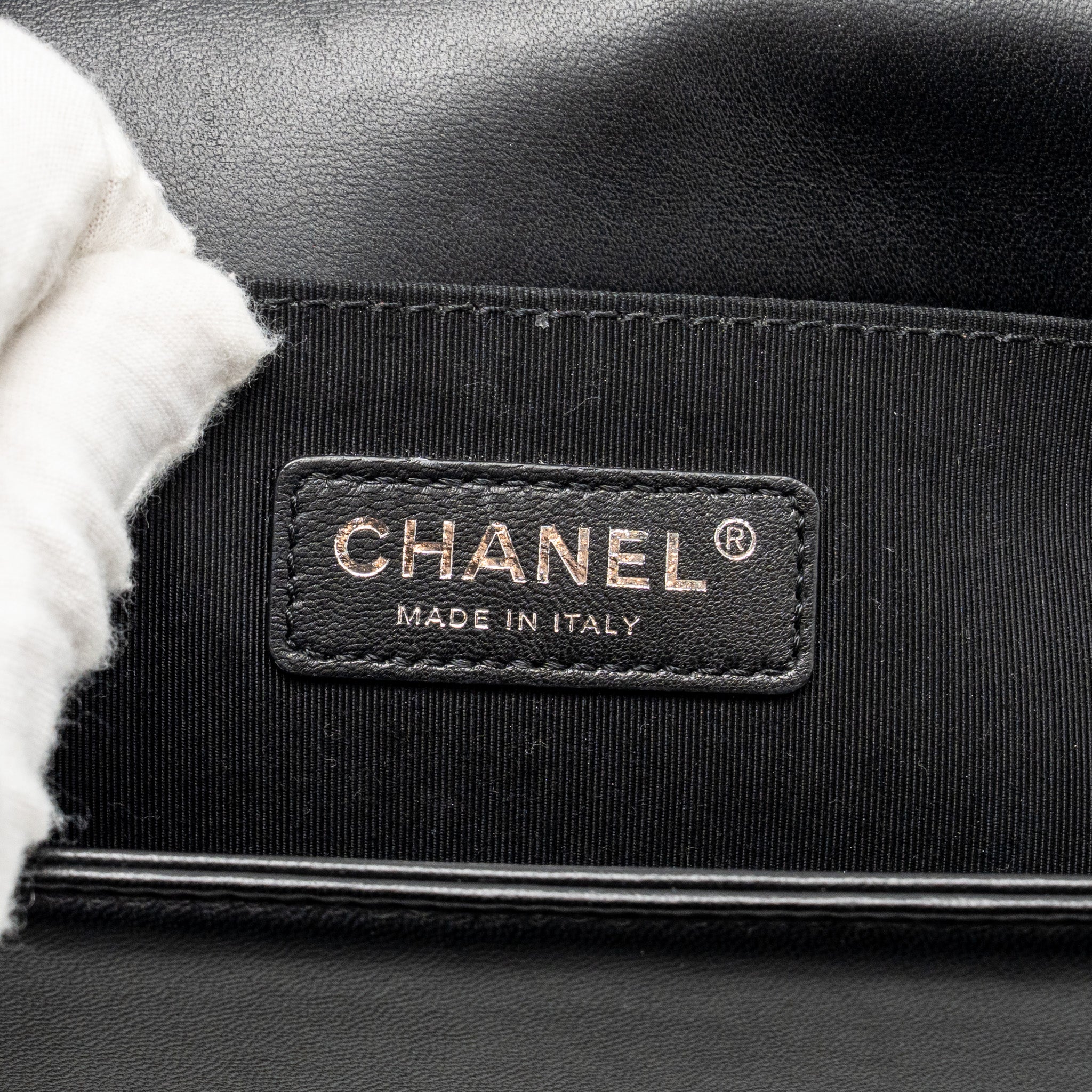 CHANEL MEDIUM BOY BAG LAMBSKIN BLACK RUTHENIUM HARDWARE