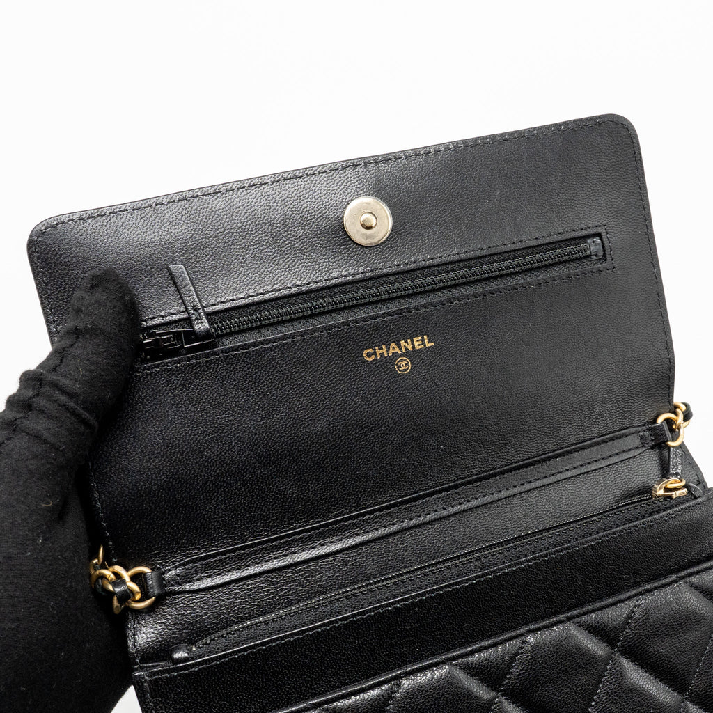 CHANEL DETAILED STRAP WALLET ON CHAIN LAMBSKIN BLACK WITH MULTICOLOUR HARDWARE (MICROCHIP)