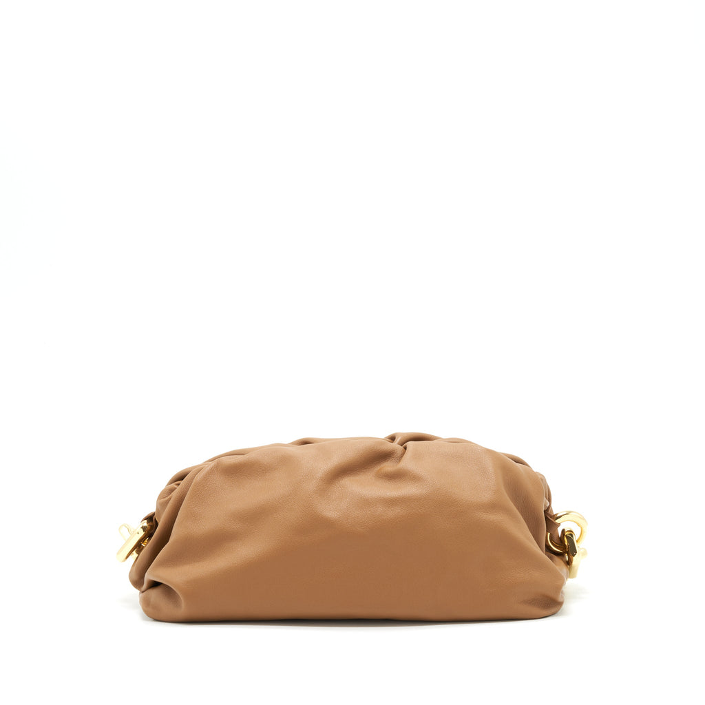 BOTTEGA VENETA CHAIN POUCH CALFSKIN CAMEL GHW