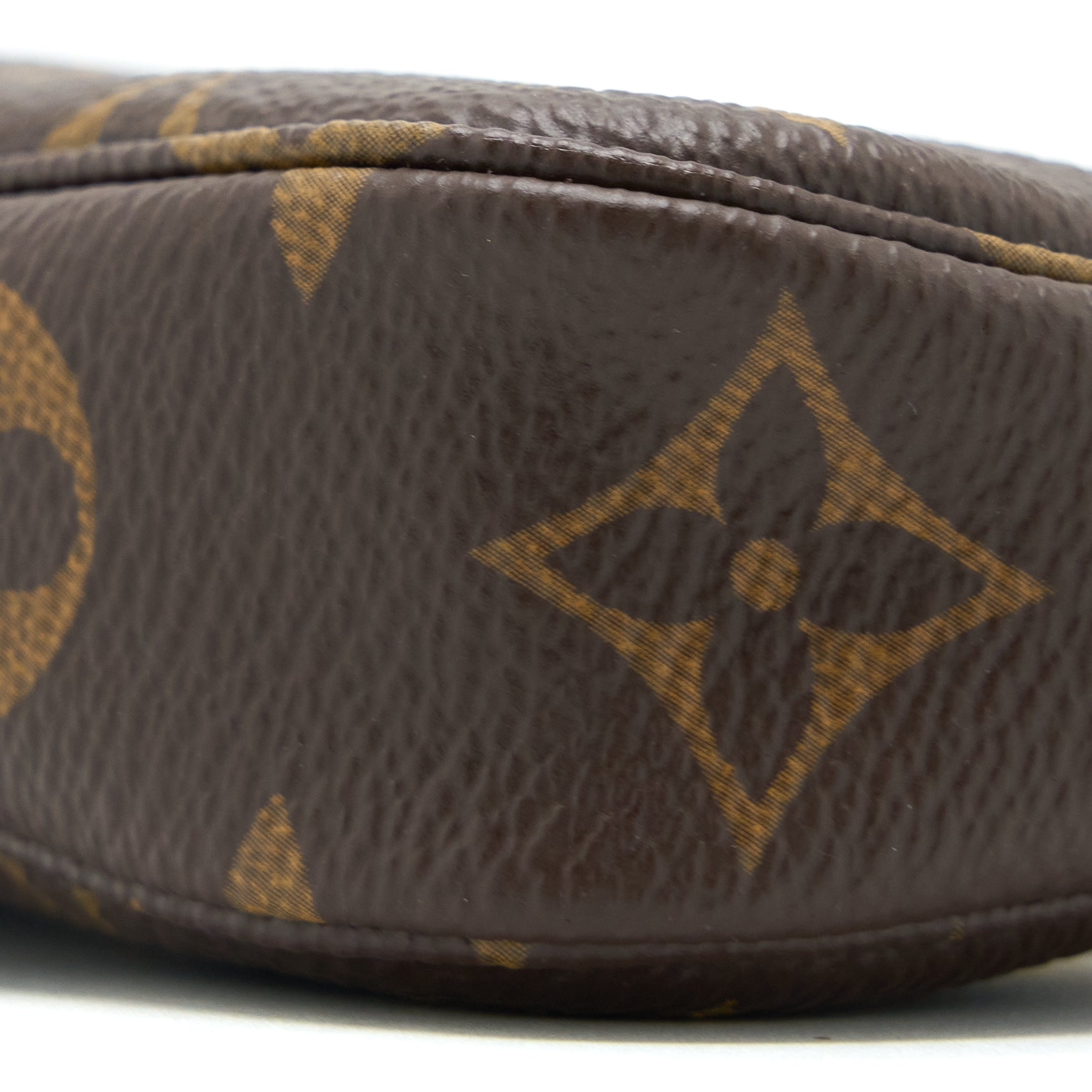 LOUIS VUITTON MINI POCHETTE MONOGRAM CANVAS GHW