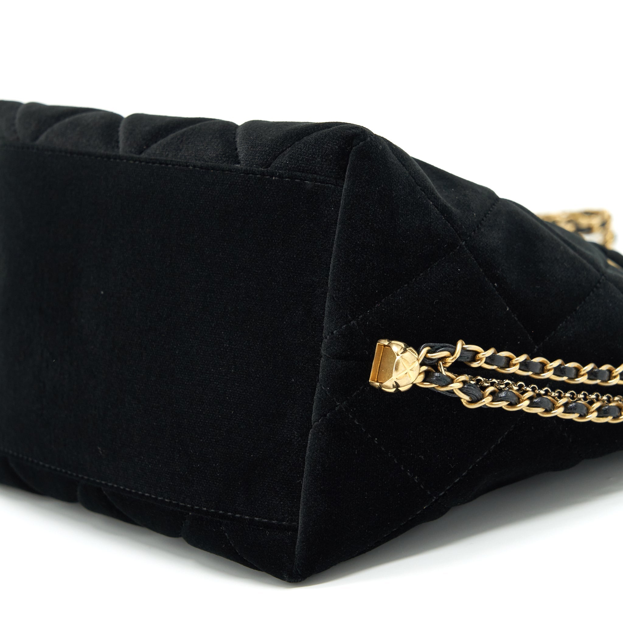 CHANEL BUCKET BAG VELVET BLACK GHW