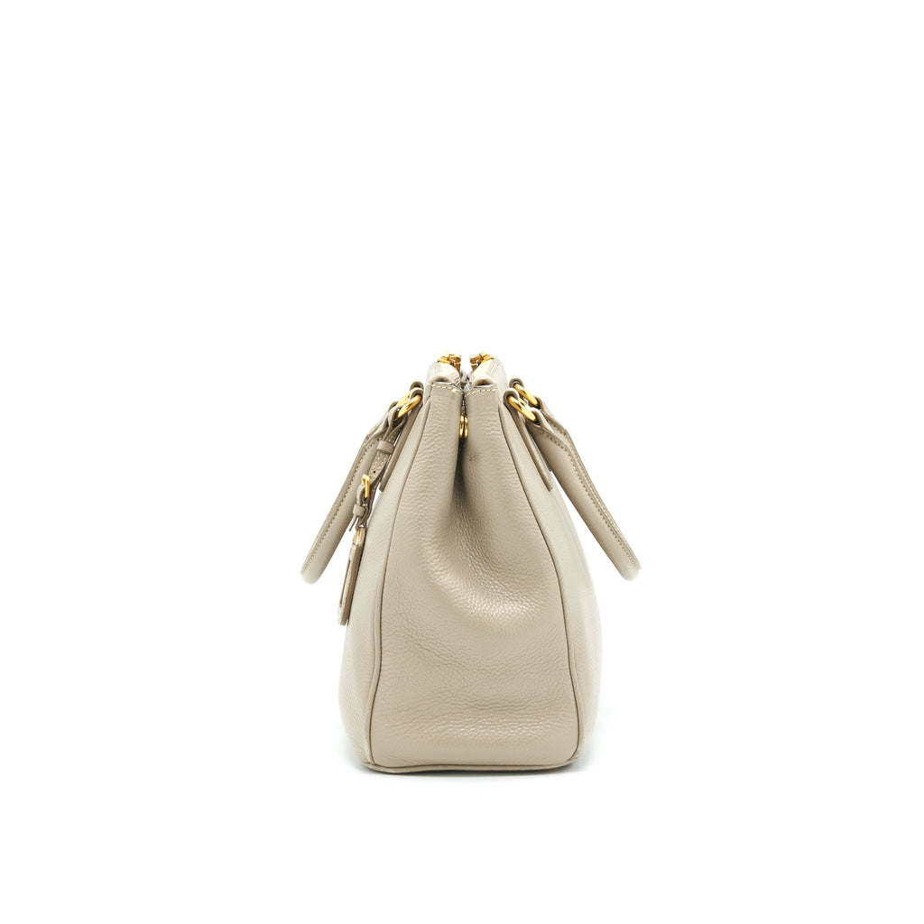 PRADA GRAINED CALFSKIN DOUBLE ZIP TOTE BAG LIGHT GREY GHW