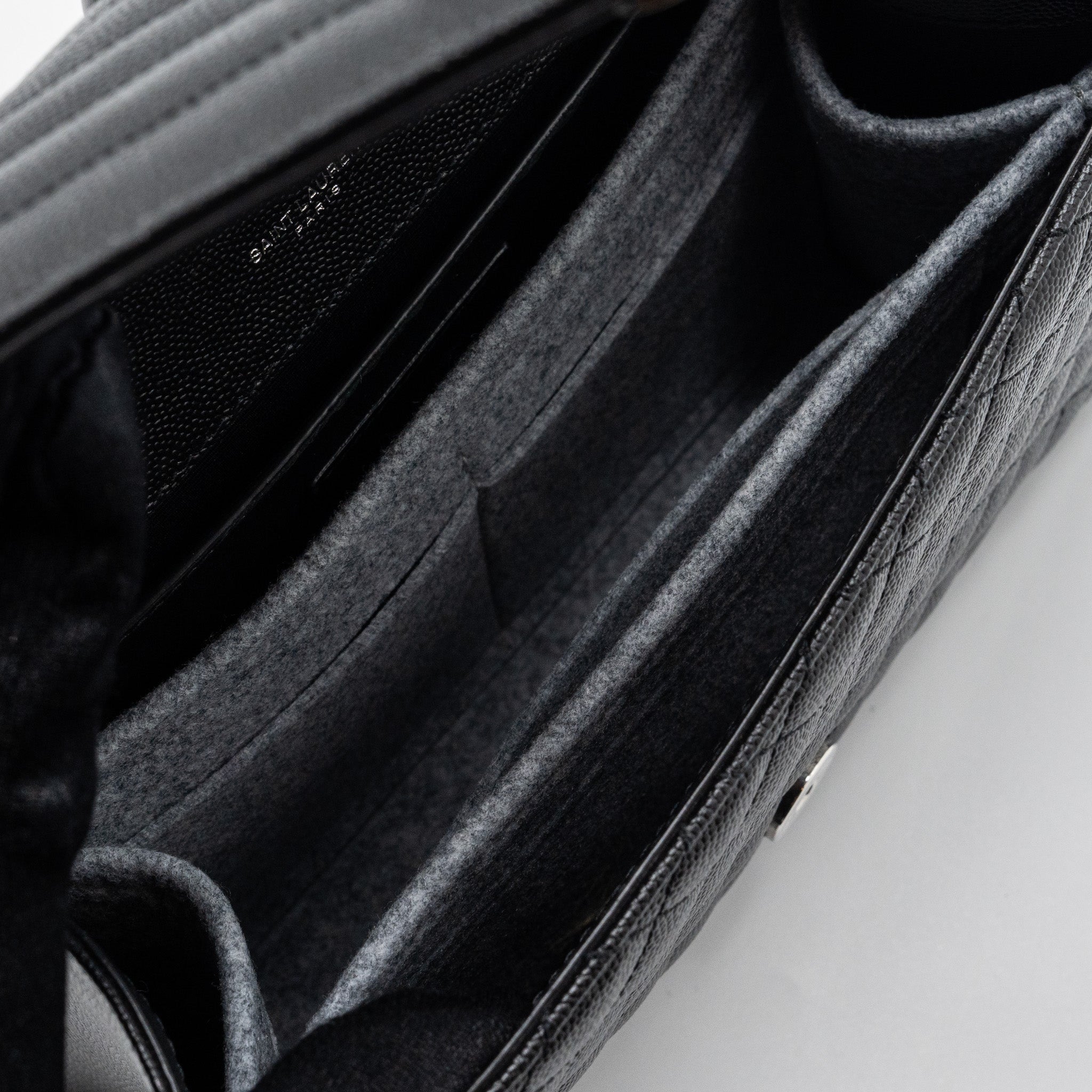 SAINT LAURENT/YSL ENVELOPE MEDIUM CHAIN BAG GRAINED CALFSKIN MIX MATELASSE BLACK SHW