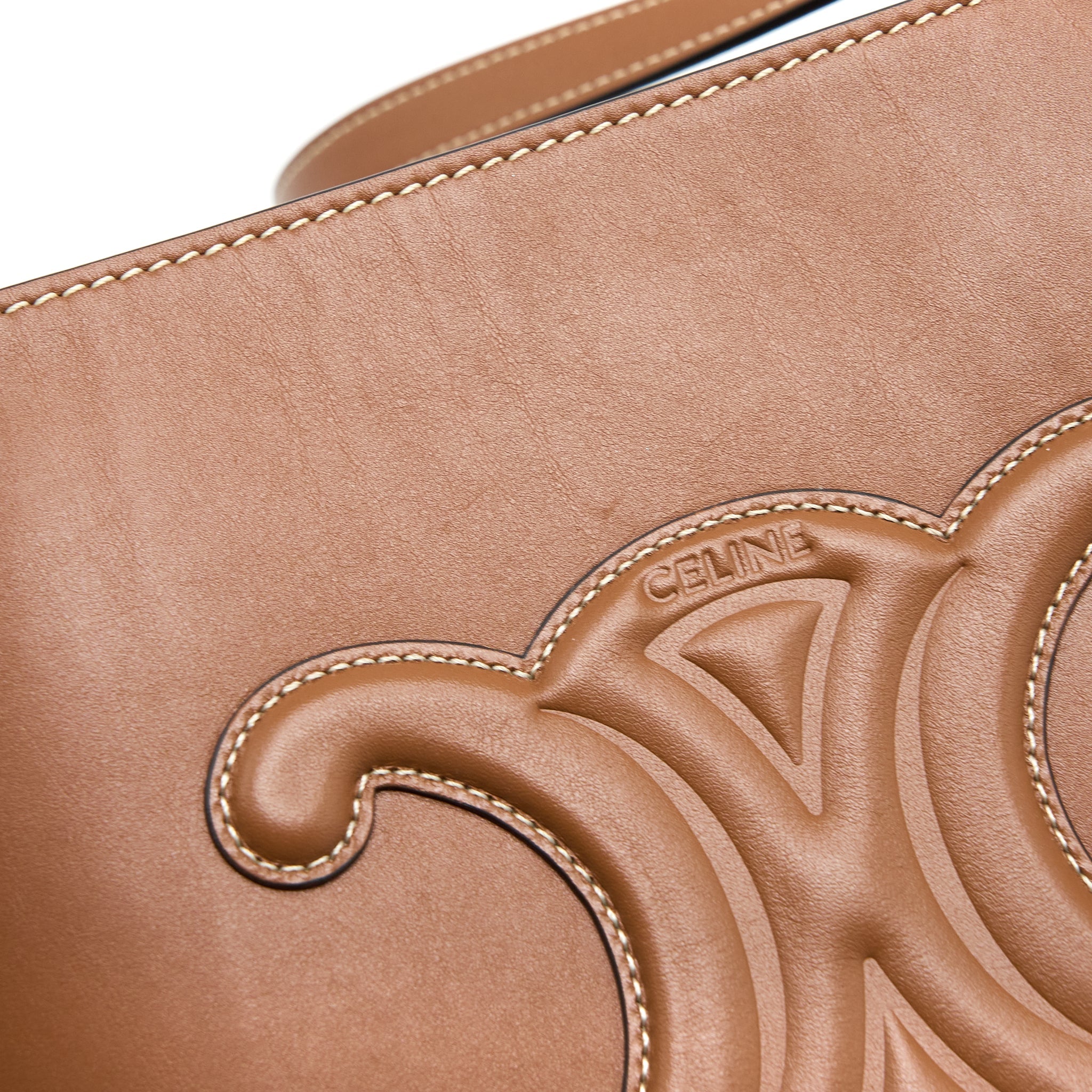 CELINE SMALL BUCKET CUIR TRIOMPHE CALFSKIN TAN GHW