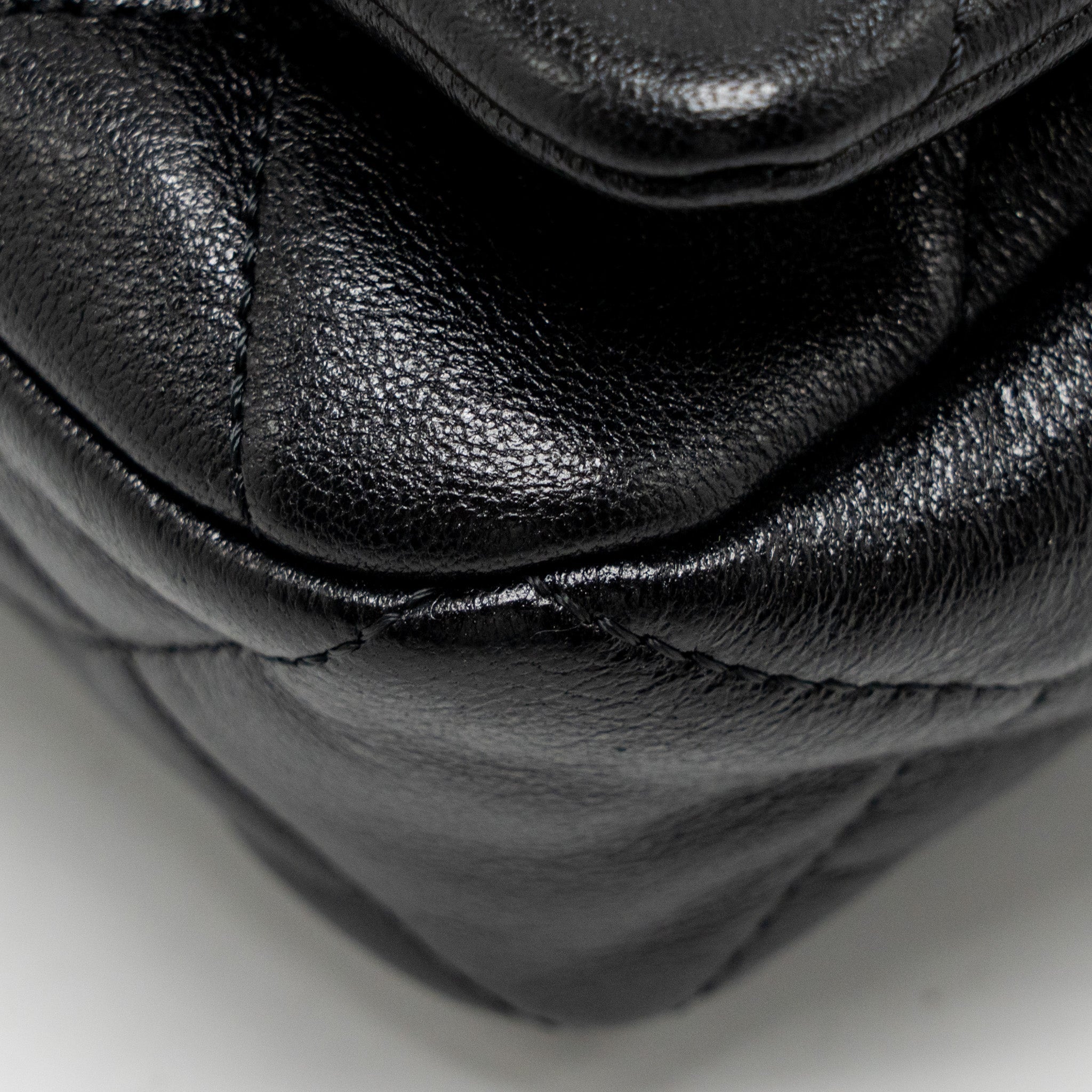 CHANEL 19 WAIST BAG GOATSKIN BLACK MULTICOLOUR HARDWARE