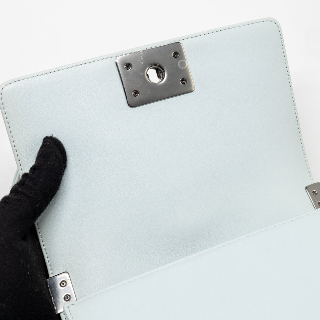 CHANEL SMALL BOY BAG CALFSKIN LIGHT BLUE SHW (MICROCHIP)