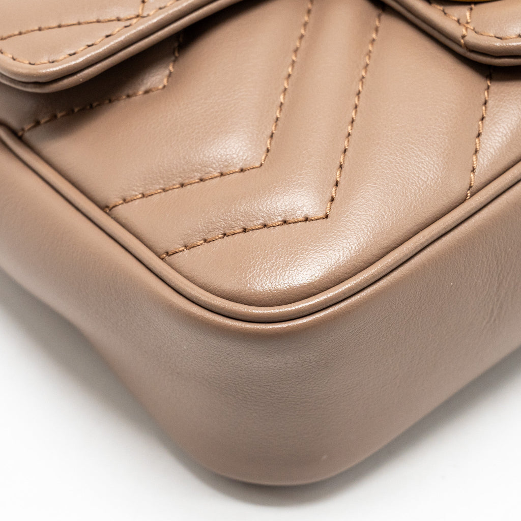 GUCCI GG MARMONT SUPER MINI BAG CALFSKIN BEIGE GHW