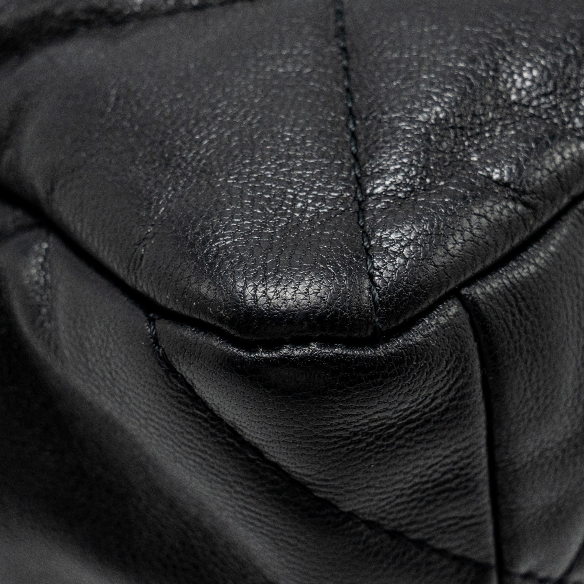 CHANEL LARGE 19 BAG GOATSKIN BLACK MULTICOLOUR HARDWARE