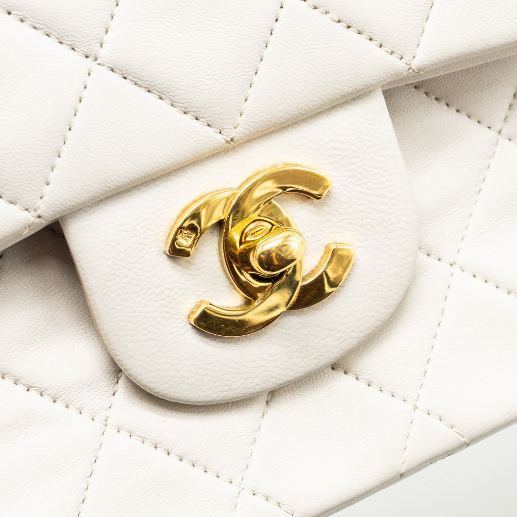CHANEL VINTAGE MEDIUM CLASSIC DOUBLE FLAP BAG LAMBSKIN WHITE GHW