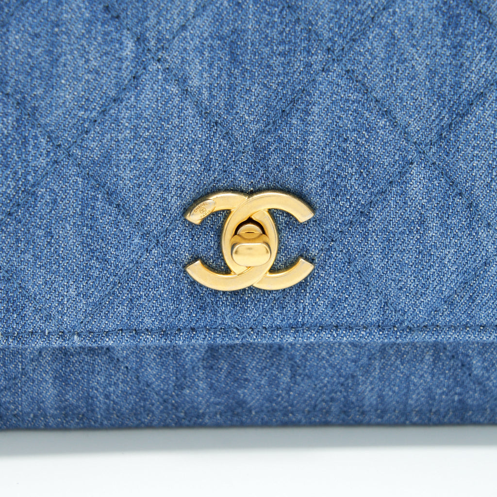 CHANEL PEARL CRUSH WALLET ON CHAIN DENIM BLUE GHW (MICROCHIP)
