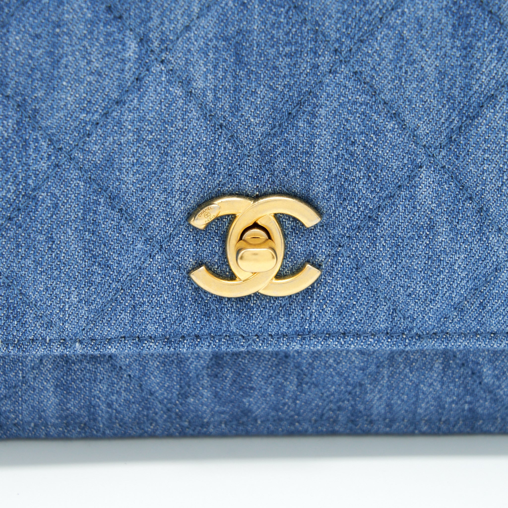 CHANEL PEARL CRUSH WALLET ON CHAIN DENIM BLUE GHW (MICROCHIP)