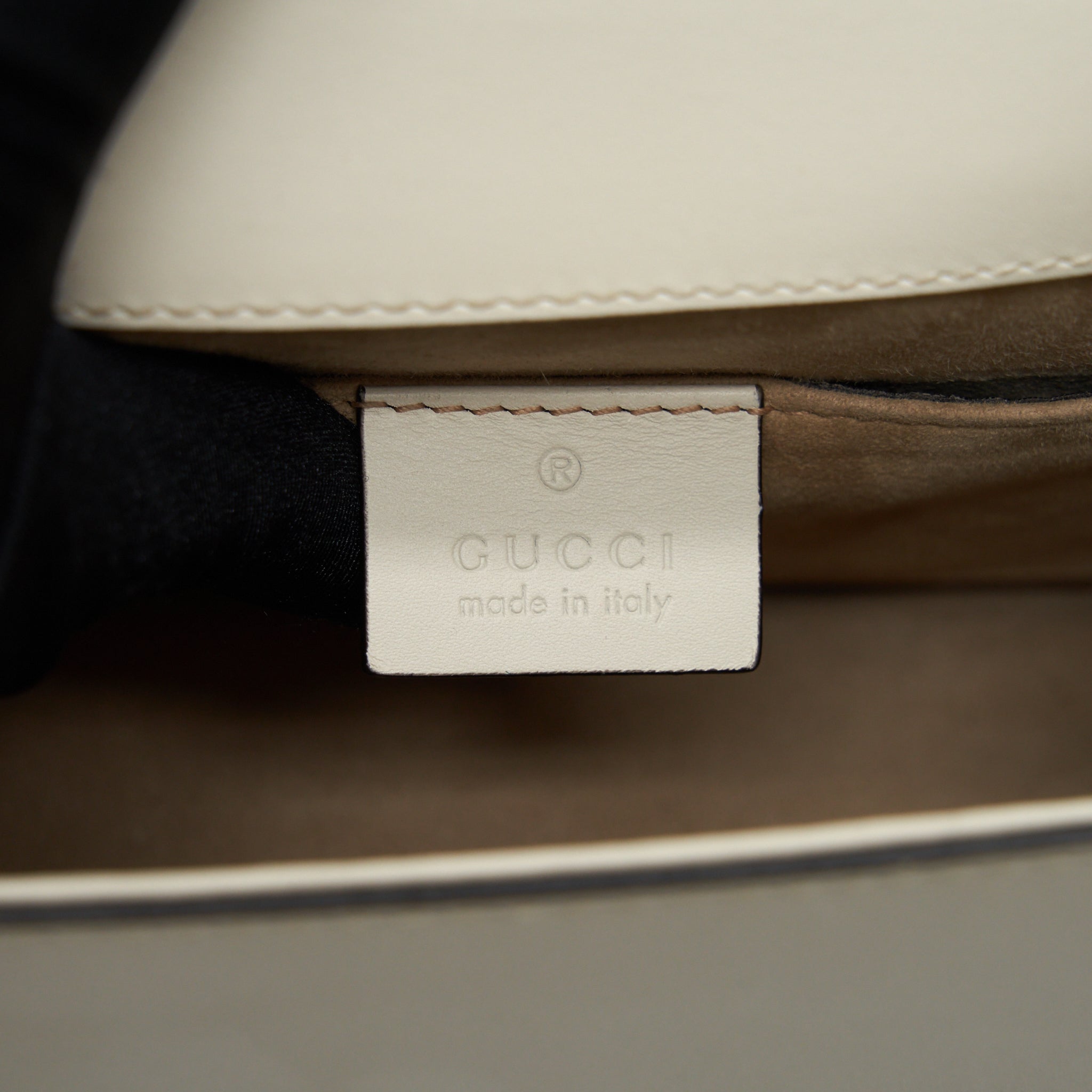 GUCCI MINI SYLVIE CHAIN BAG WHITE GHW