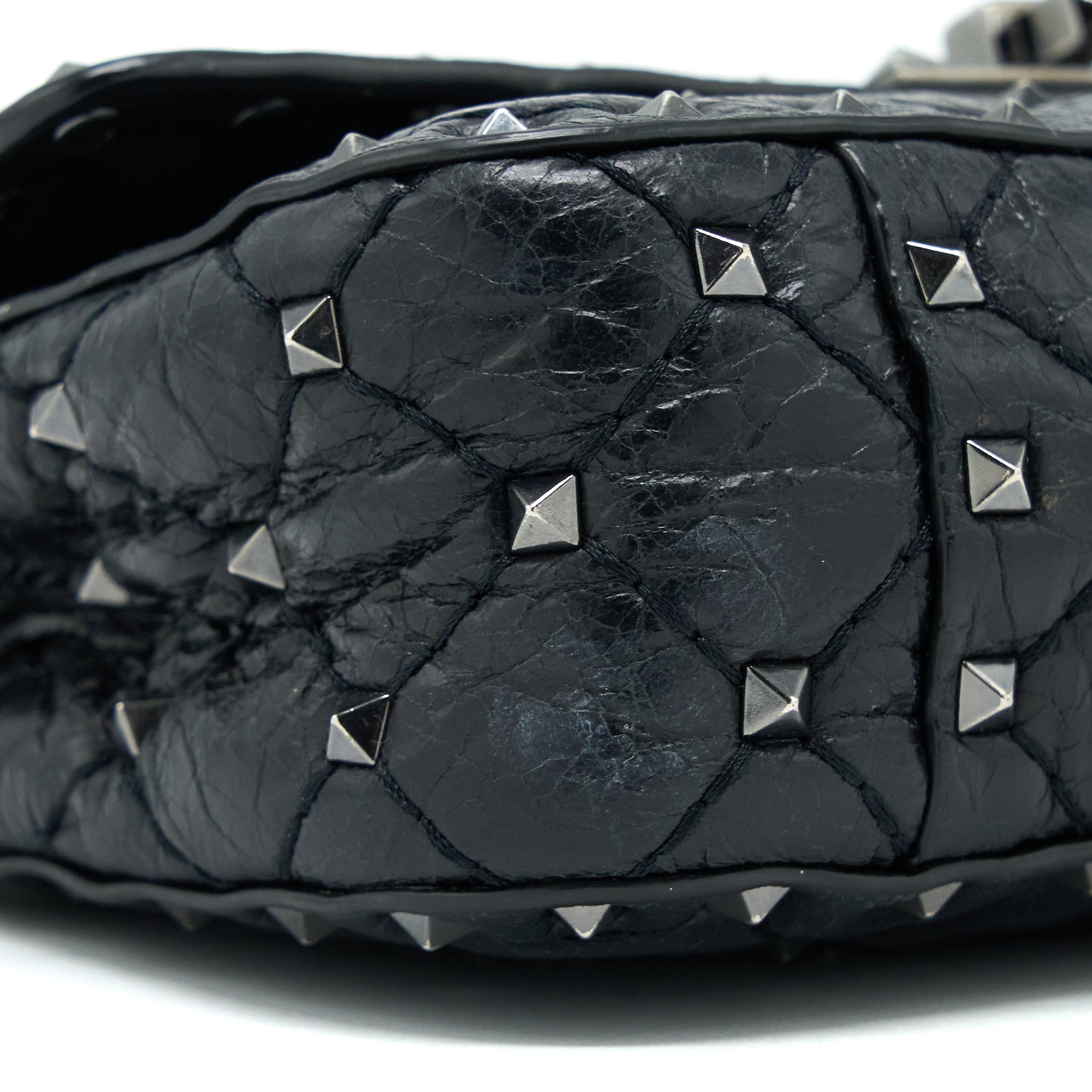 VALENTINO ROCKSTUD TOP HANDLE FLAP BAG WITH CHAIN BLACK SHW
