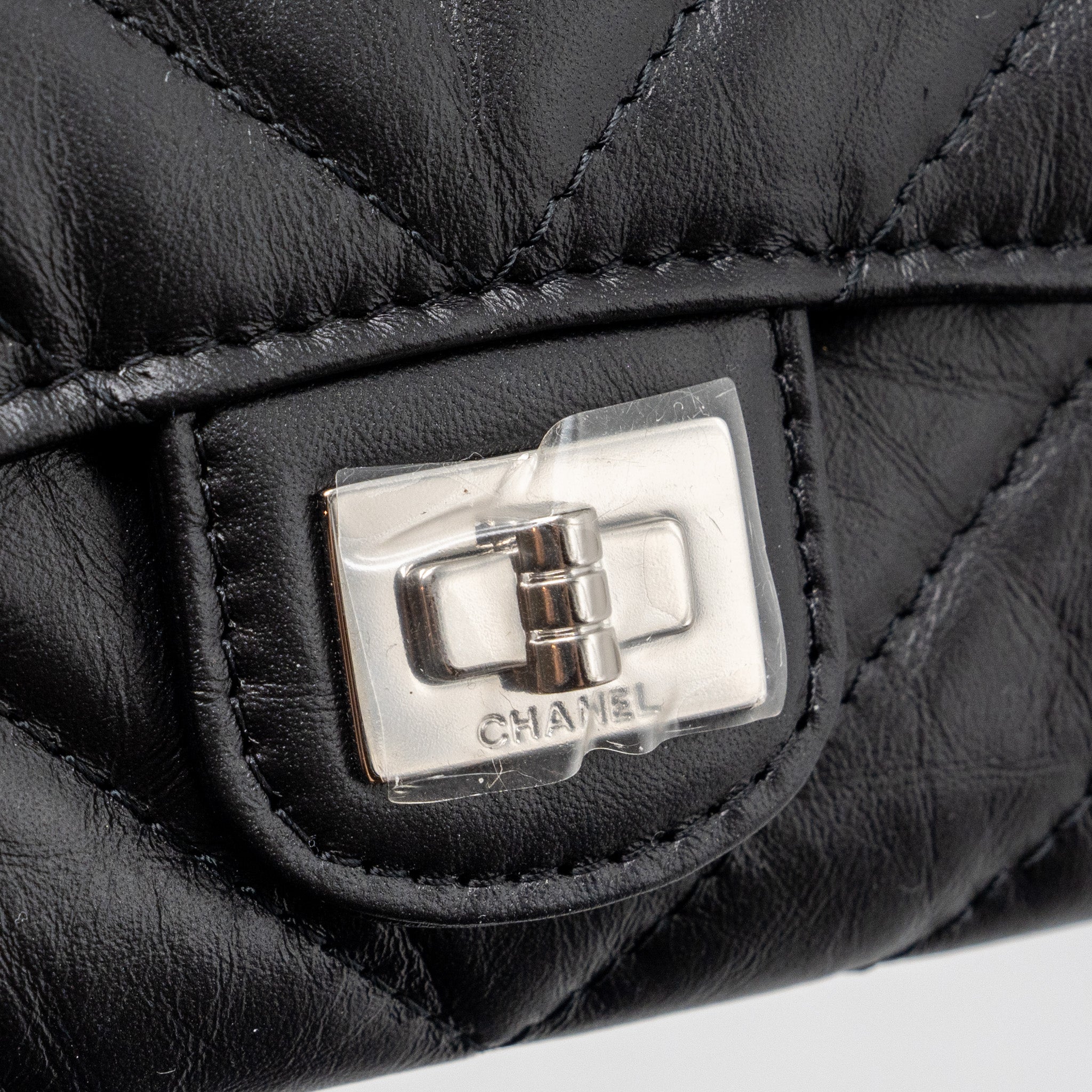 CHANEL 2.55 REISSUE FLAP CARD HOLDER AGED CALFSKIN BLACK SHW (MICROCHIP)