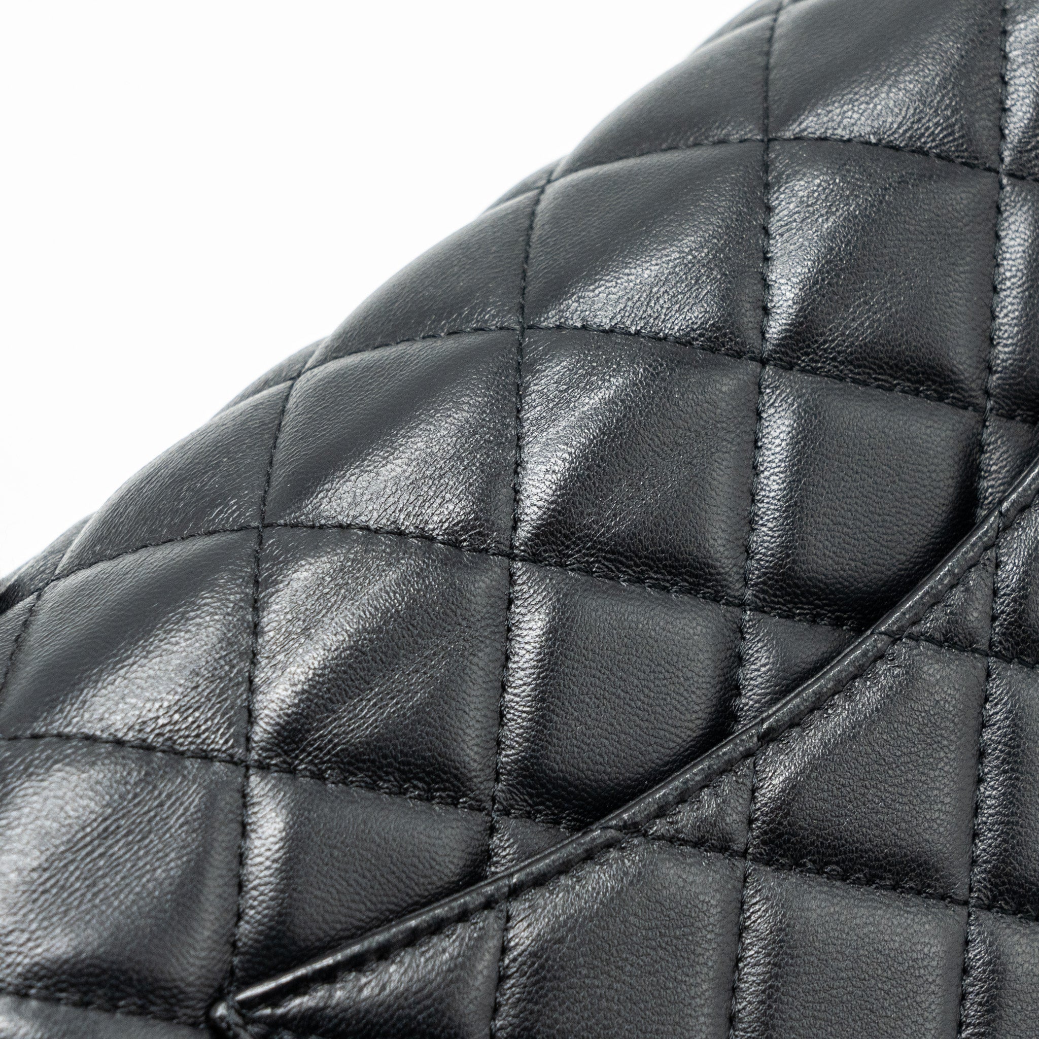 CHANEL CLASSIC WALLET ON CHAIN LAMBSKIN BLACK SHW