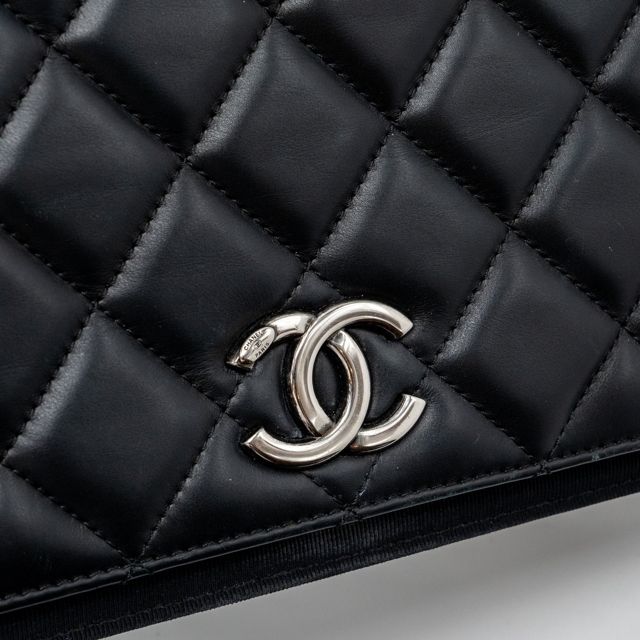 CHANEL QUILTED FLAP BAG CALFSKIN BLACK RUTHENIUM HARDWARE