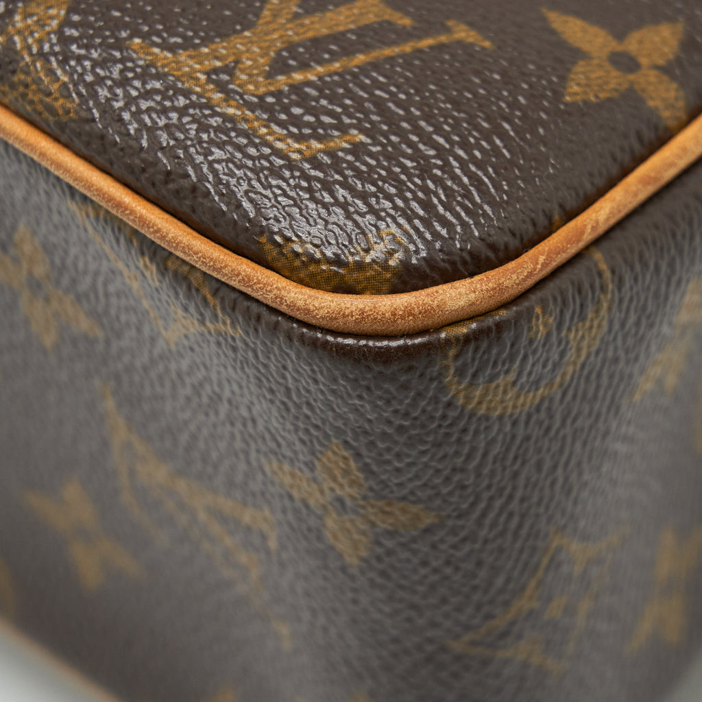 LOUIS VUITTON VINTAGE MONOGRAM SHOULDER BAG GHW
