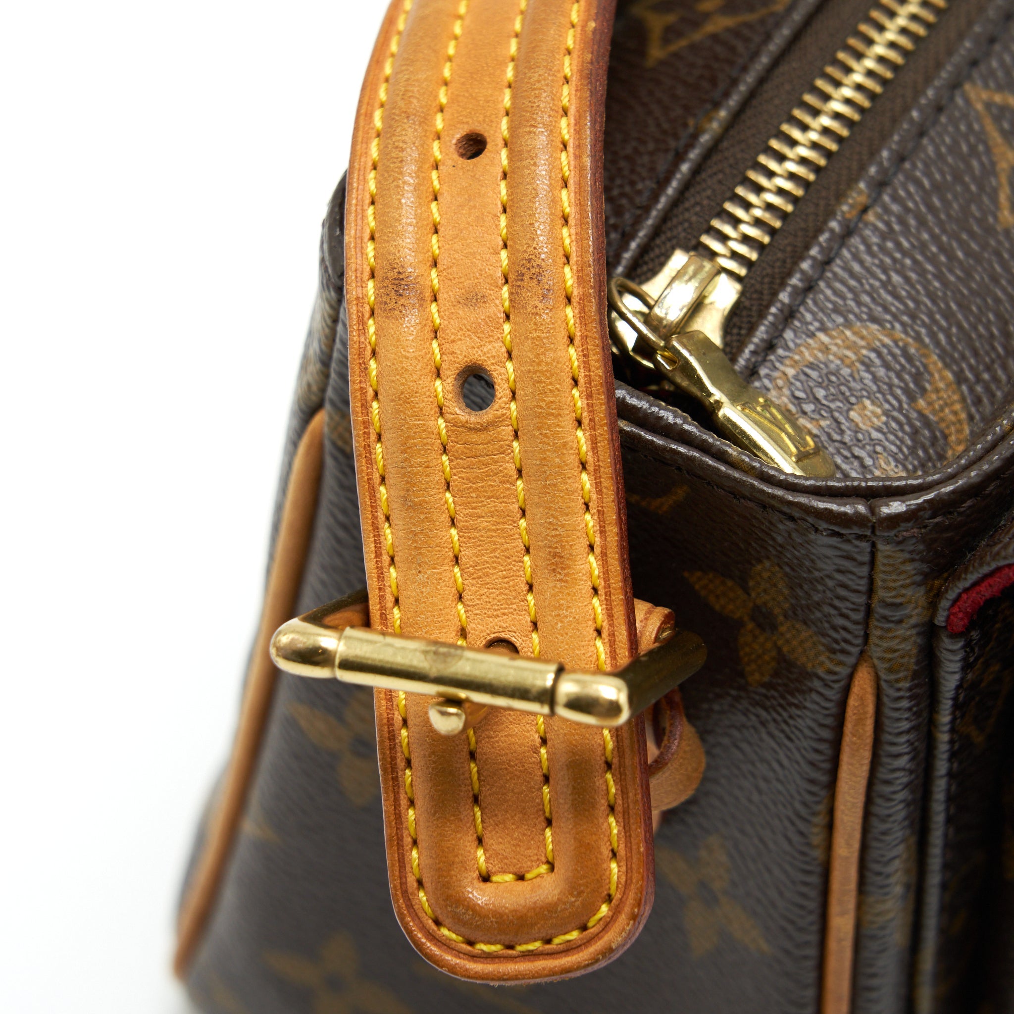 LOUIS VUITTON VINTAGE MONOGRAM SHOULDER BAG GHW