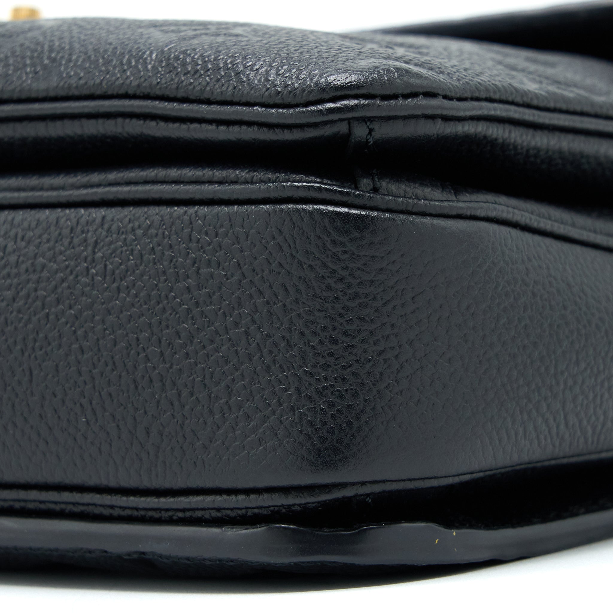 LOUIS VUITTON POCHETTE MÉTIS MONOGRAM EMPREINTE BLACK GHW