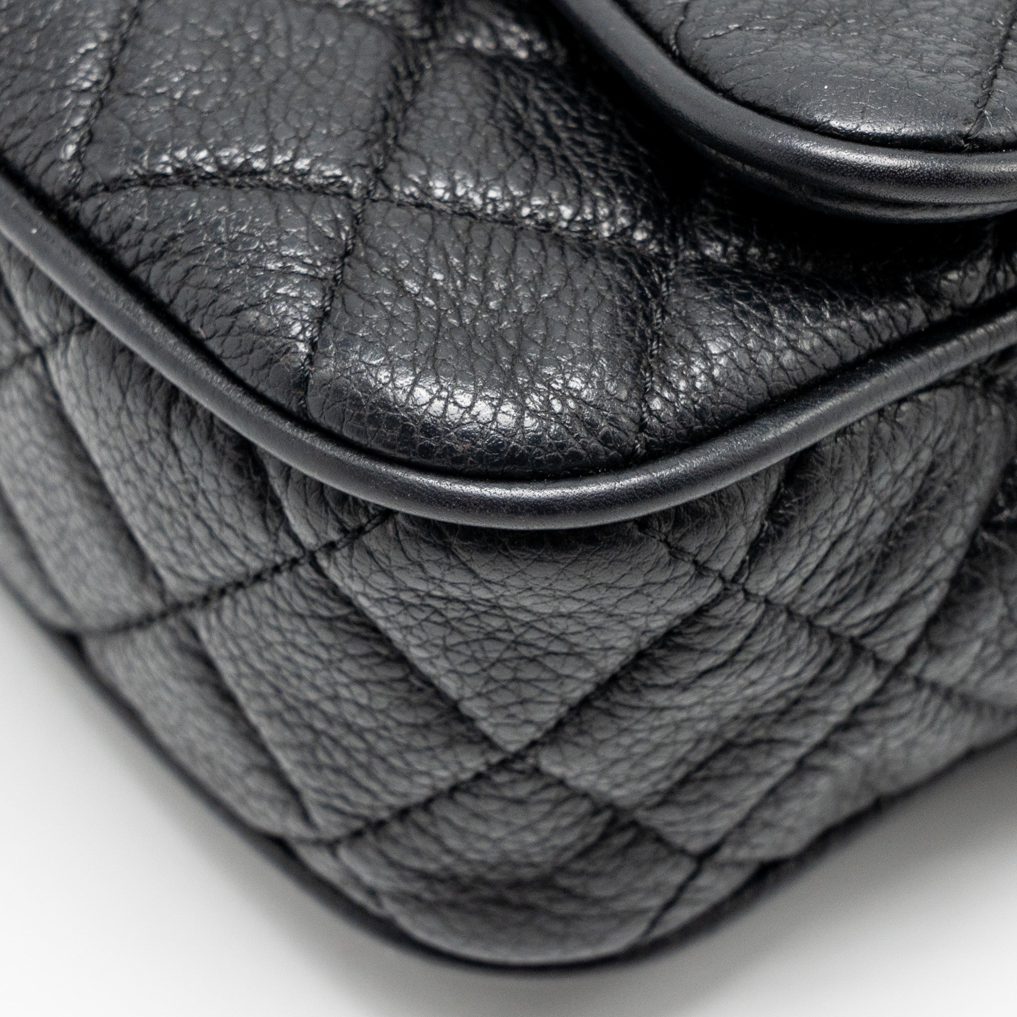 CHANEL MEDIUM CASUAL ROCK FLAP BAG GRAINED CALFSKIN BLACK RUTHENIUM HARDWARE