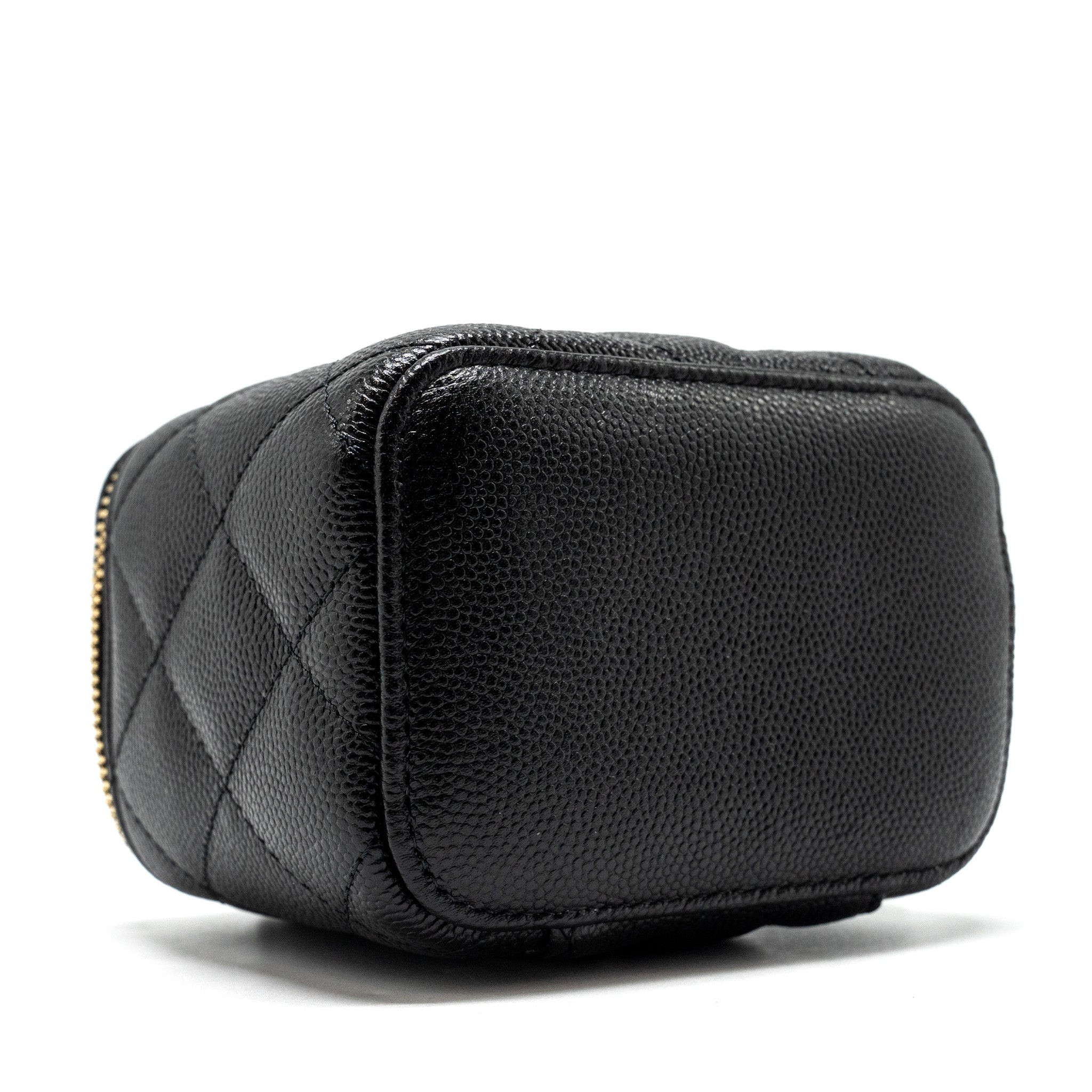 CHANEL SMALL VANITY CLUTCH WITH CHAIN CC PEARL CAVIAR BLACK LGHW