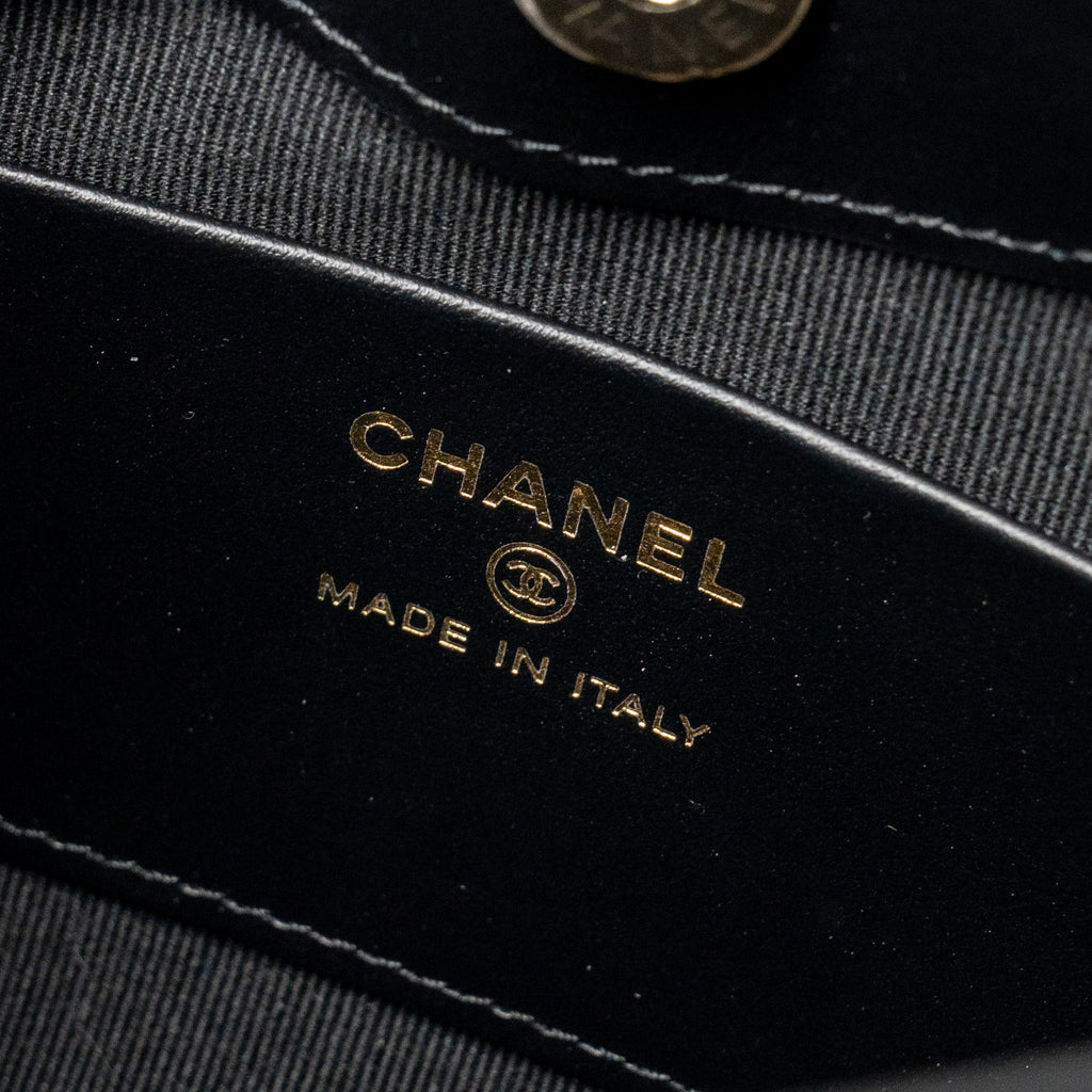 CHANEL 24C MINI 31 CLUTCH WITH CHAIN SHINY CALFSKIN BLACK LGHW (MICROCHIP)