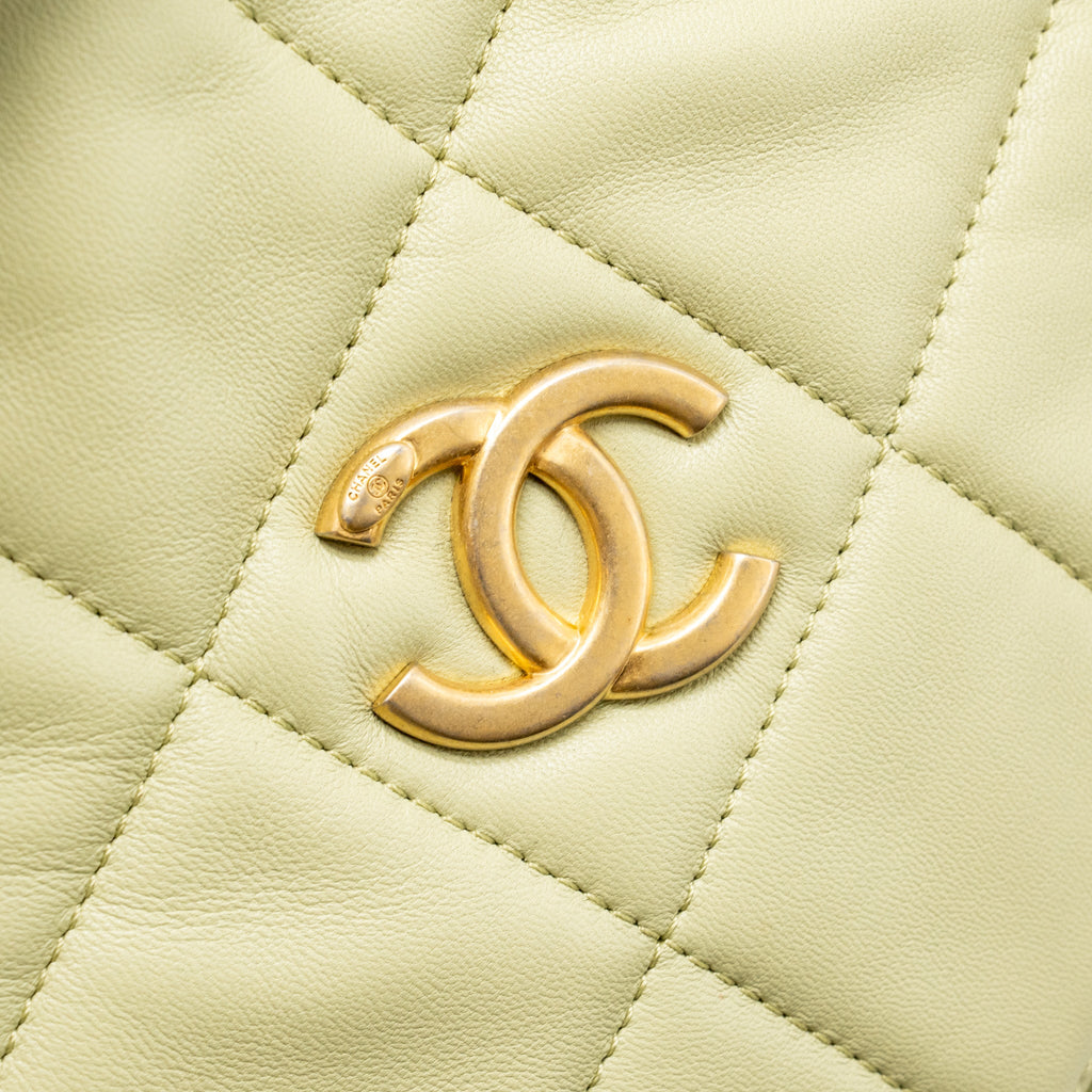 CHANEL 20A DIAMOND SHAPE CROSSBODY BAG QUILTED LAMBSKIN LIGHT GREEN GHW