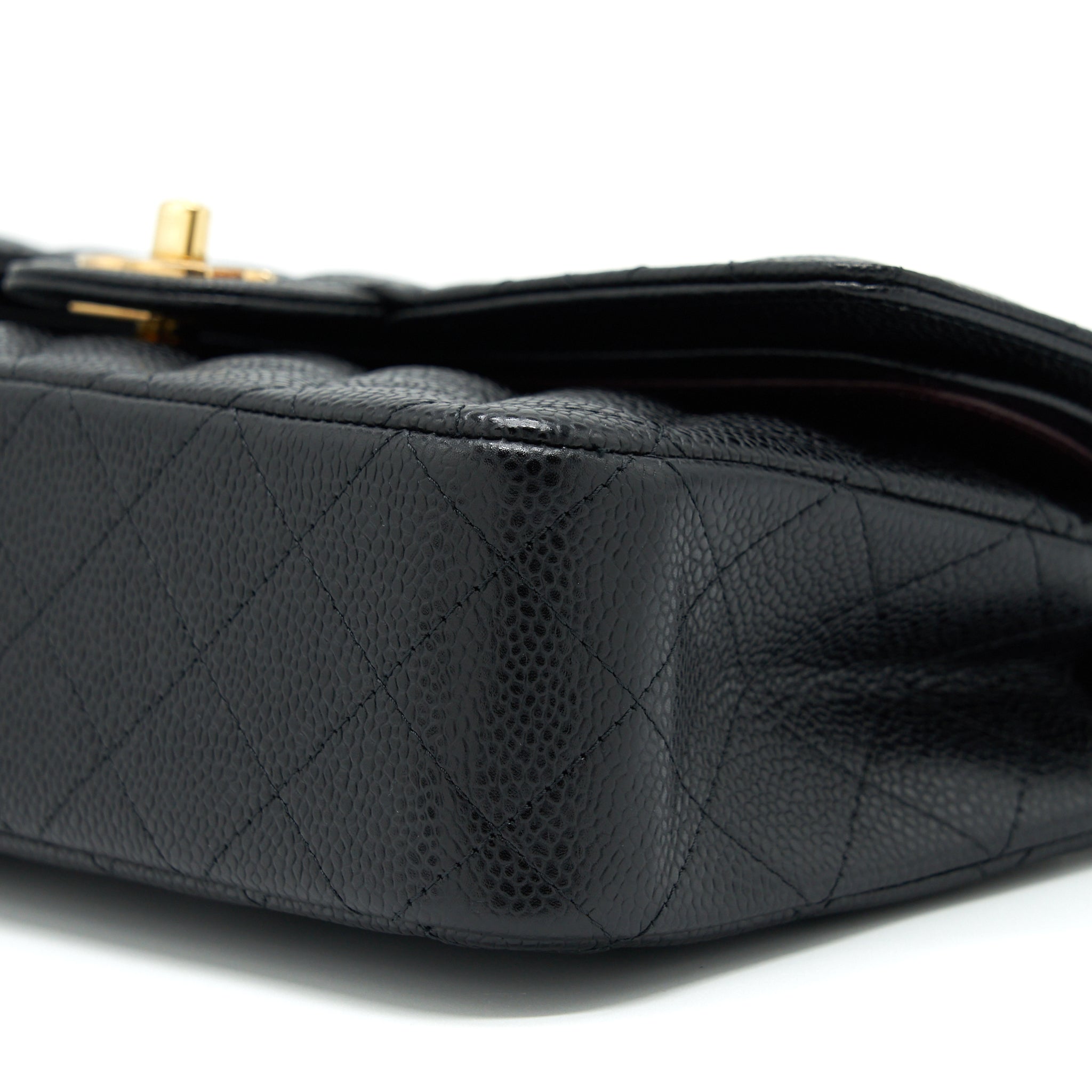 CHANEL MEDIUM CLASSIC FLAP BAG CAVIAR BLACK GHW