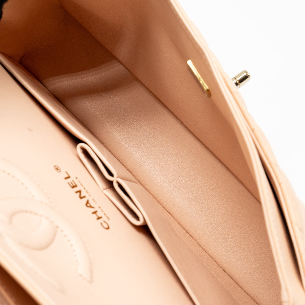 CHANEL MEDIUM CLASSIC DOUBLE FLAP BAG CAVIAR NN269 BEIGE LGHW (MICROCHIP)