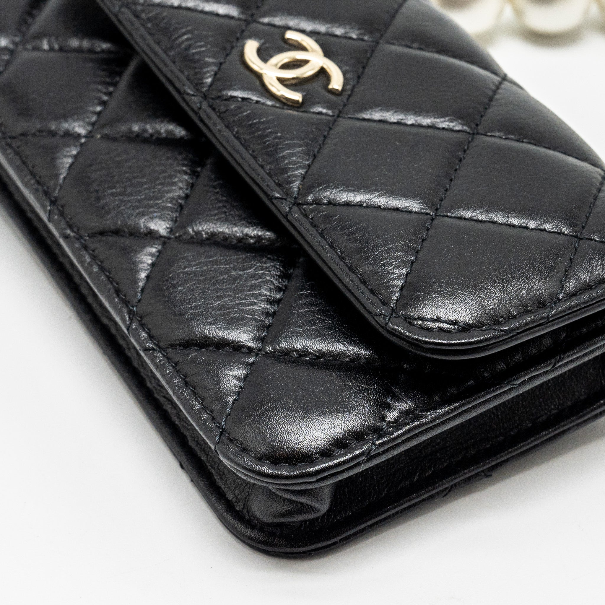 CHANEL CC LOGO CLUTCH WITH GIANT PEARL CHAIN LAMBSKIN BLACK LGHW