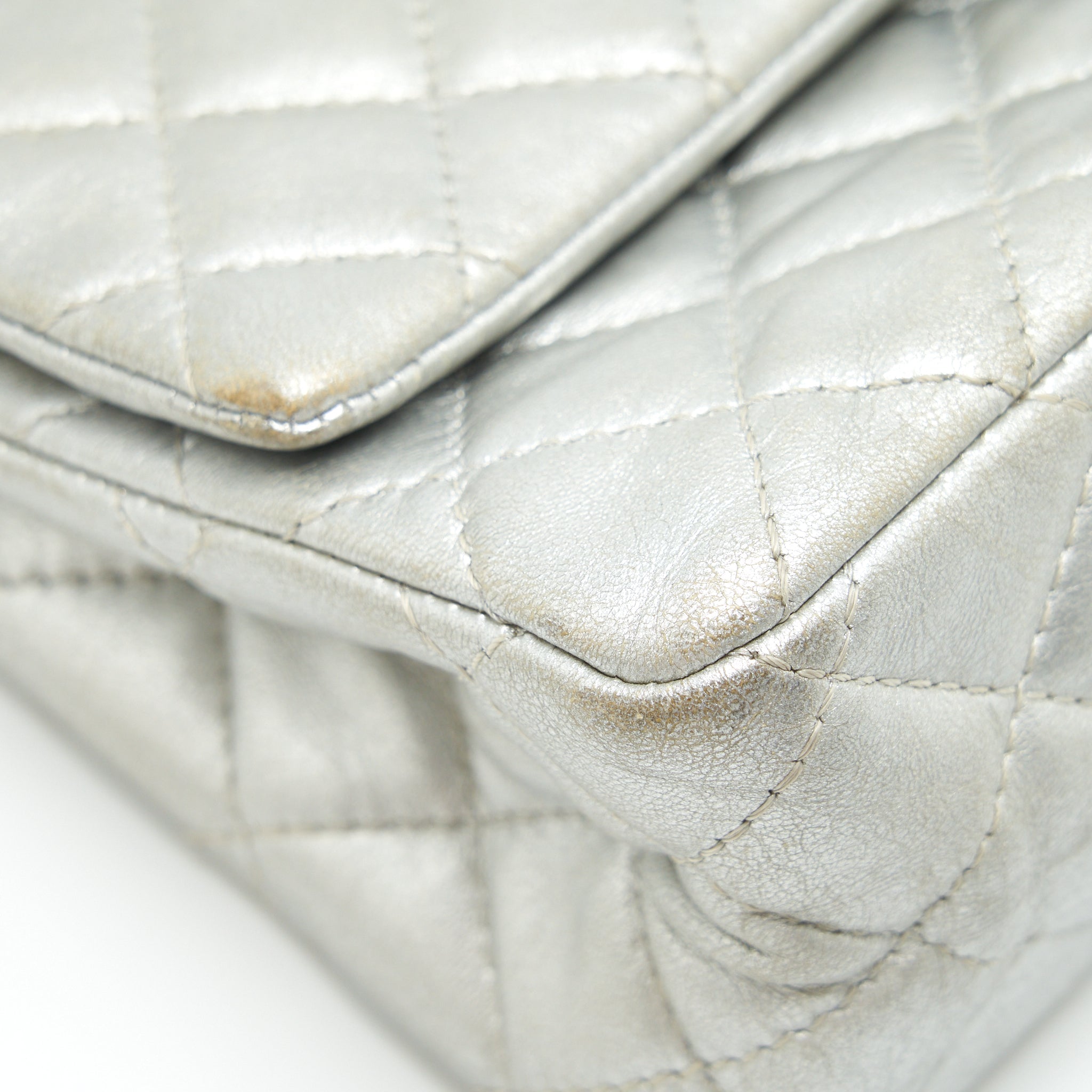 CHANEL REISSUE 2.55 226 DOUBLE FLAP BAG LAMBSKIN SILVER SHW