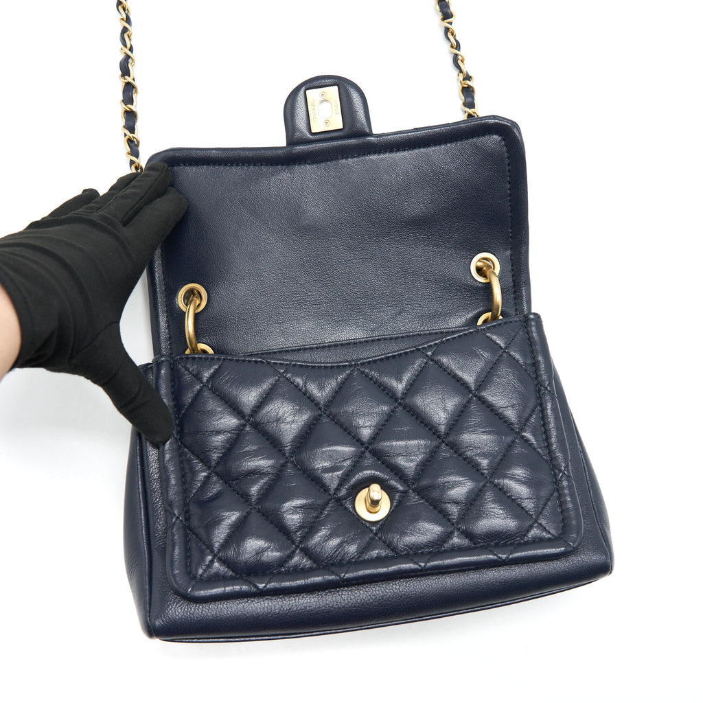 CHANEL QUILTED FLAP BAG NAVY WITH BRUSHED GHW