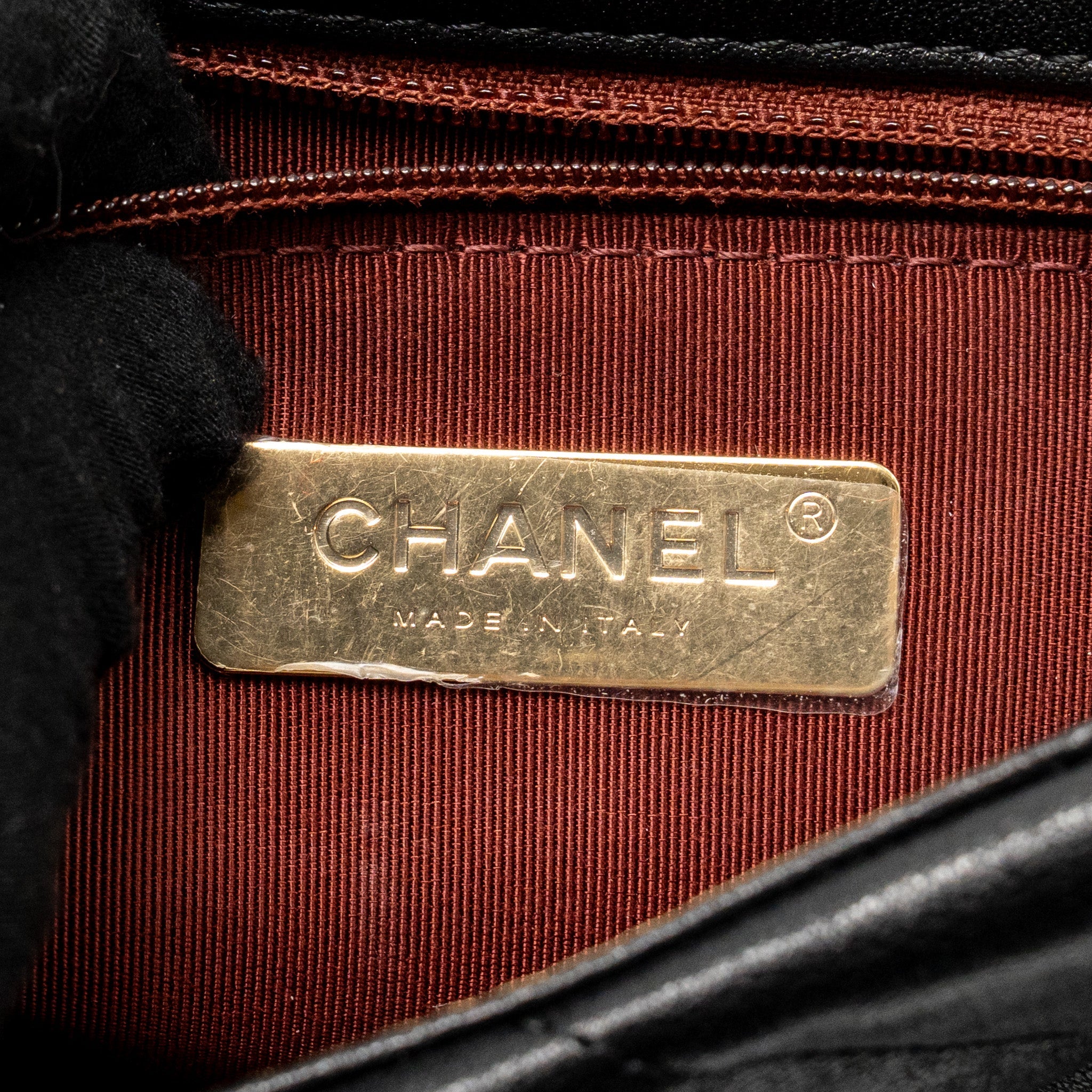 CHANEL SMALL 19 BAG SHINY LAMBSKIN BLACK MULTICOLOUR HARDWARE