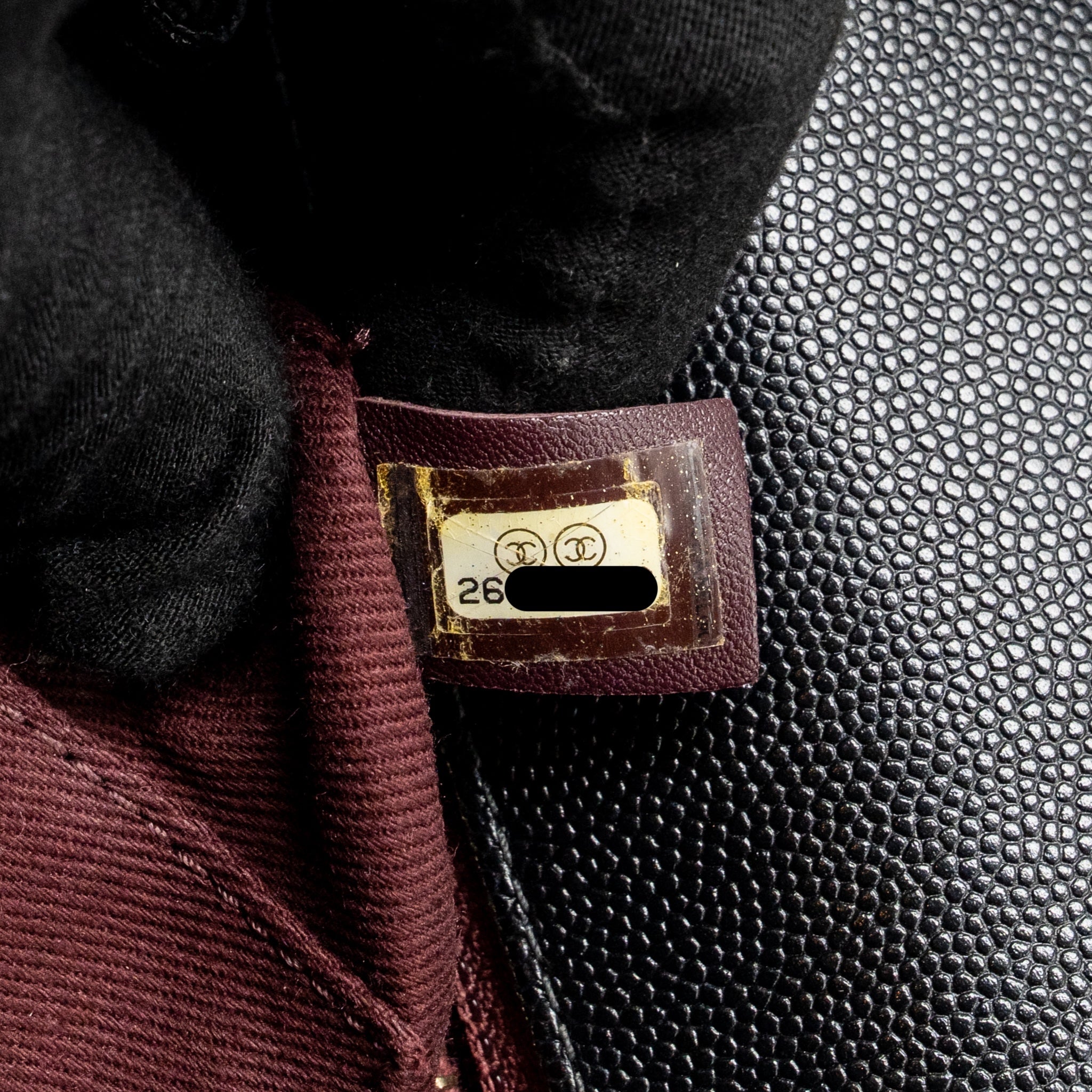 CHANEL MEDIUM CHEVRON COCO HANDLE CAVIAR BLACK GHW