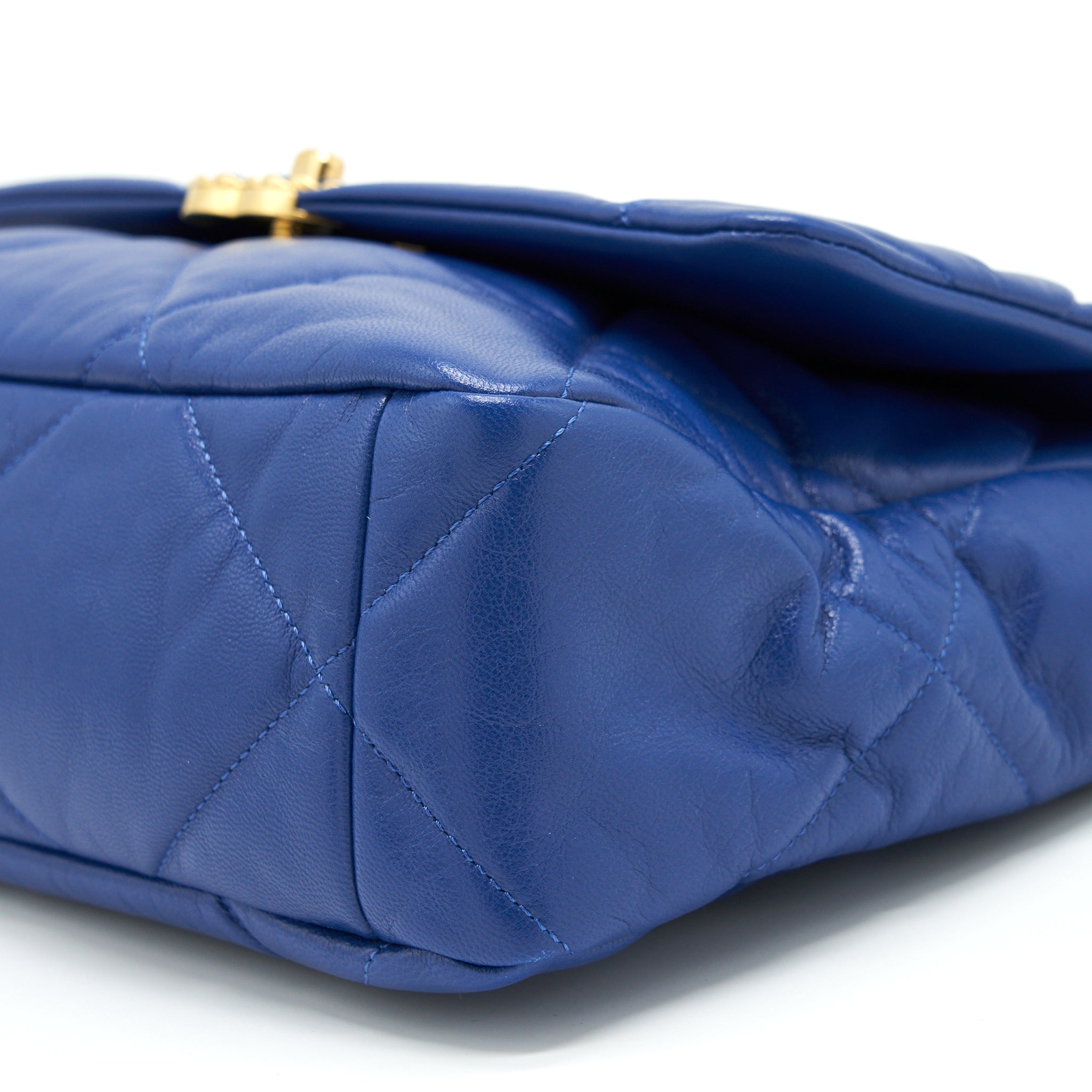 CHANEL MEDIUM 19 BAG GOATSKIN BLUE GOLD/SILVER HARDWARE