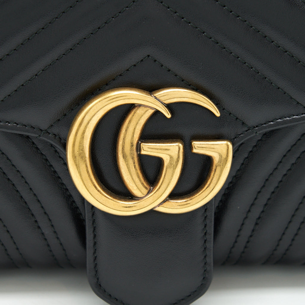 GUCCI GG MARMONT SMALL MATELASSE SHOULDER BAG BLACK GHW