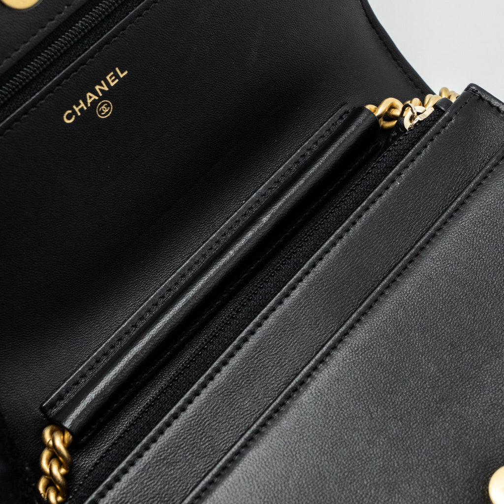CHANEL BOY WALLET ON CHAIN LAMBSKIN BLACK GHW(MICROCHIP)