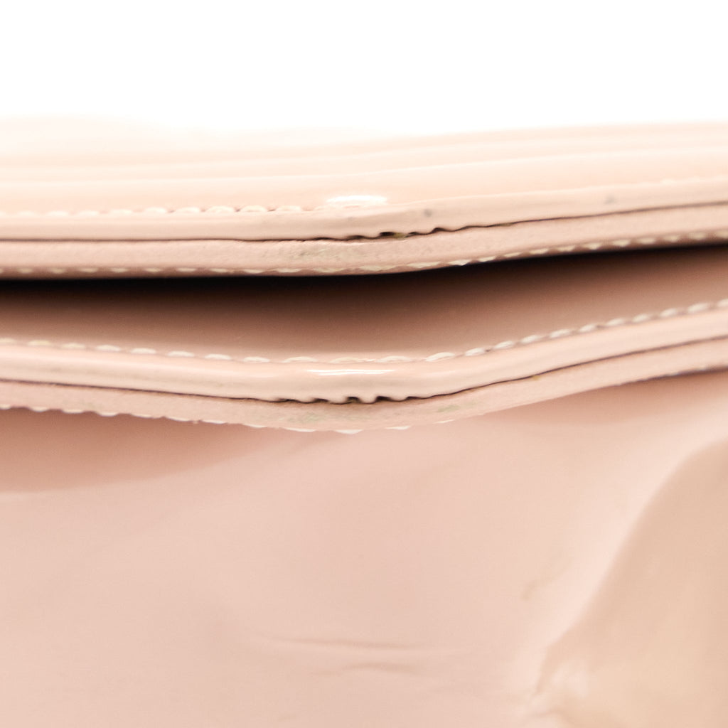 CHANEL SMALL BOY BAG PATENT LEATHER LIGHT PINK LGHW