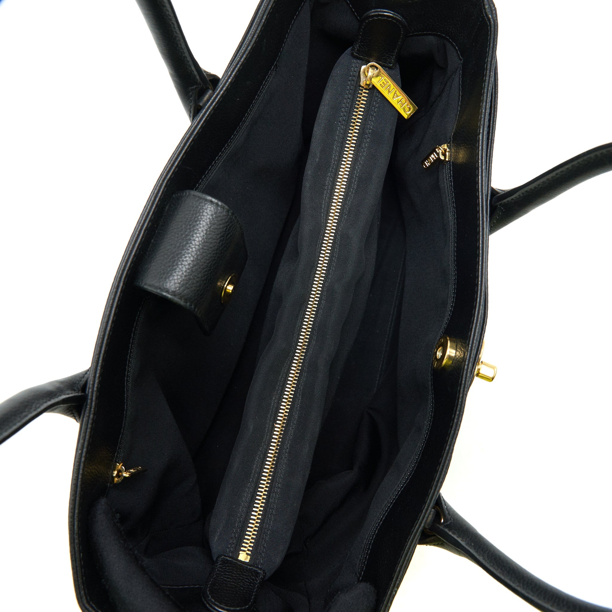 CHANEL CERF TOTE BAG GRAINED CALFSKIN BLACK GHW