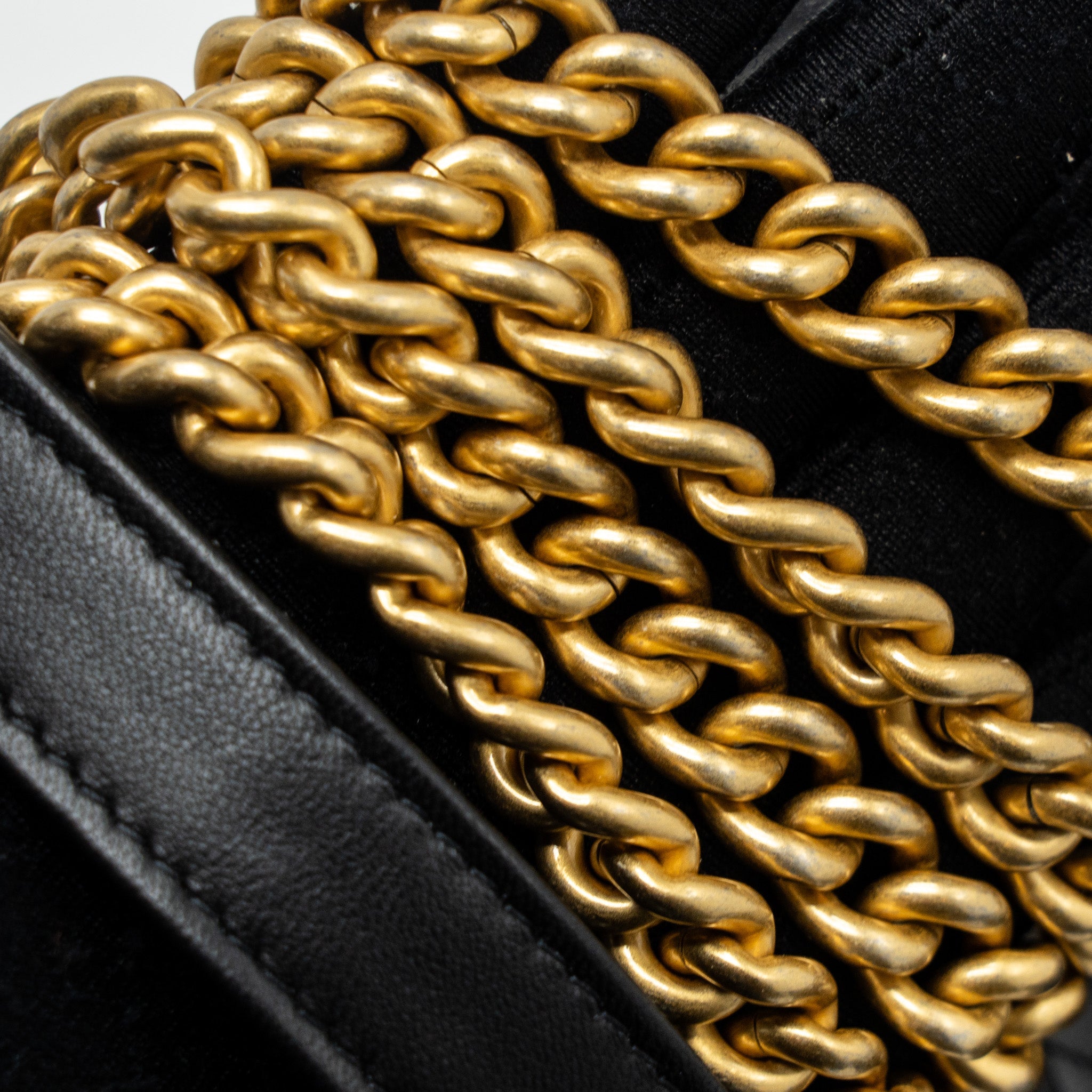 CHANEL BOY WALLET ON CHAIN LAMBSKIN BLACK GHW(MICROCHIP)
