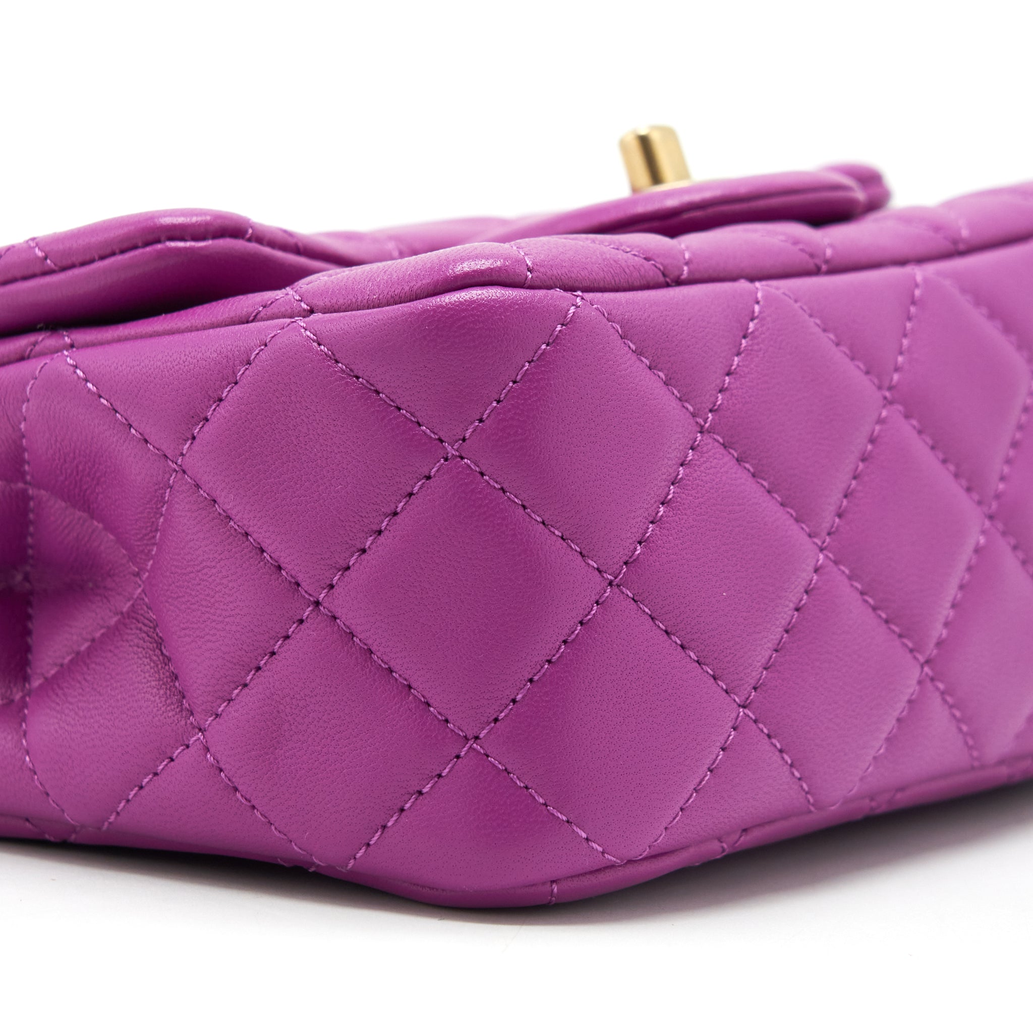 CHANEL PEARL CRUSH LAMBSKIN NA114 PURPLE GHW