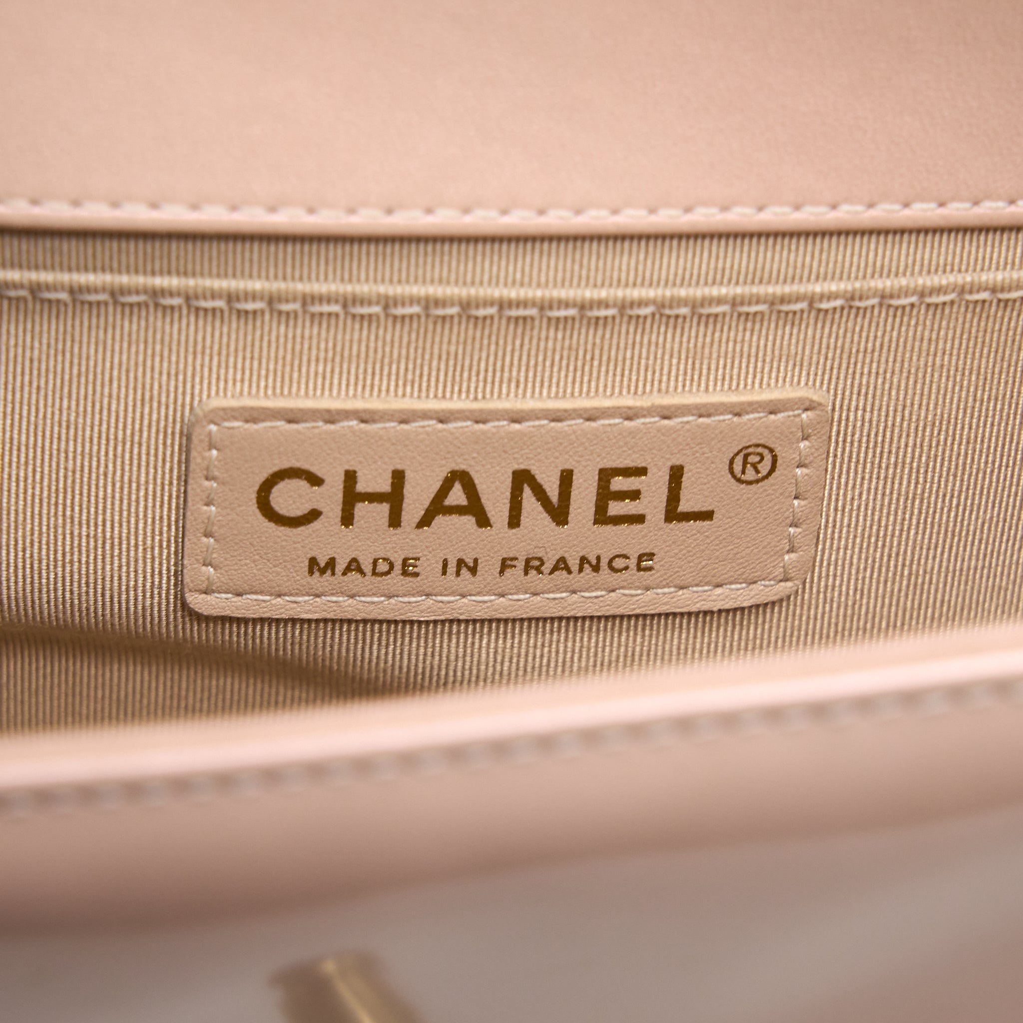 CHANEL SMALL BOY BAG PATENT LEATHER LIGHT PINK LGHW