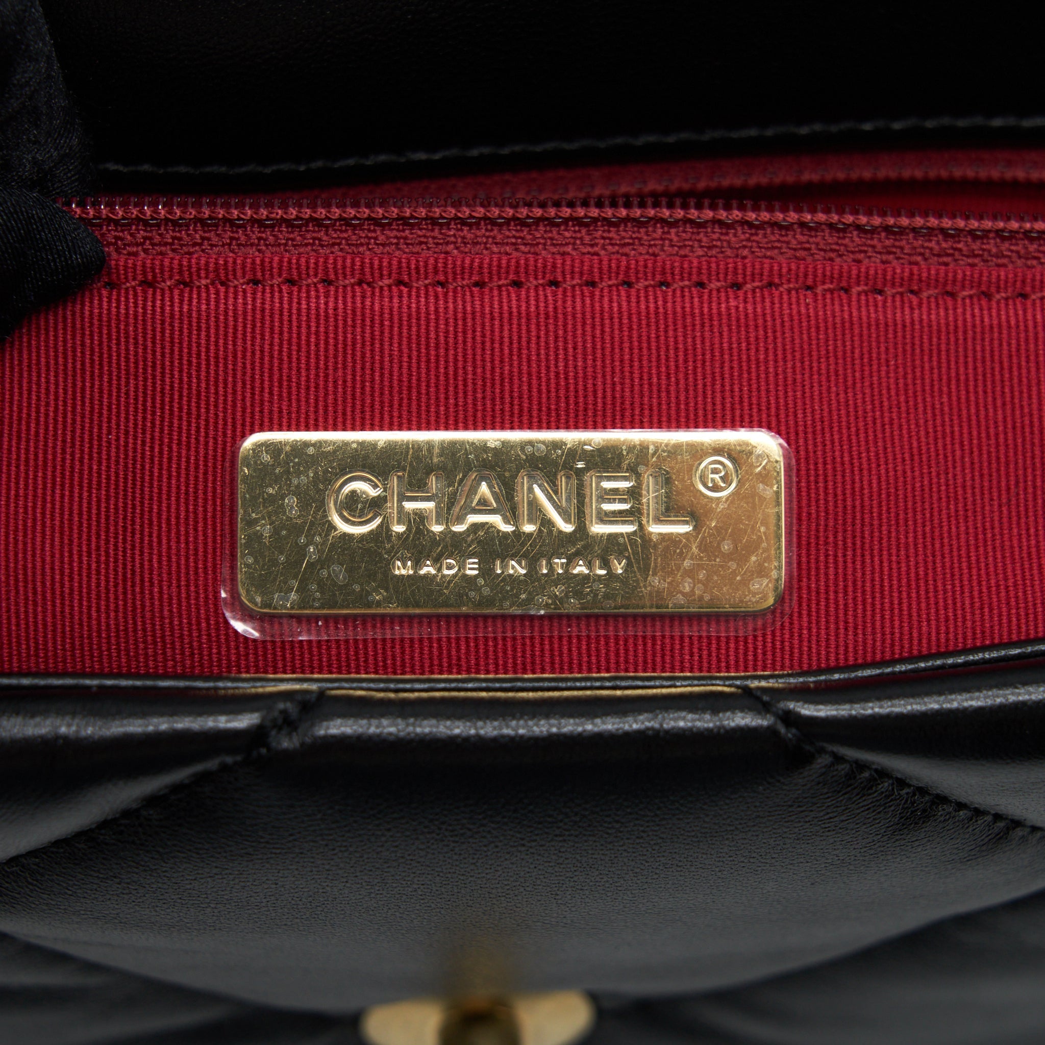 CHANEL SMALL 19 BAG LAMBSKIN BLACK GHW (MICROCHIP)
