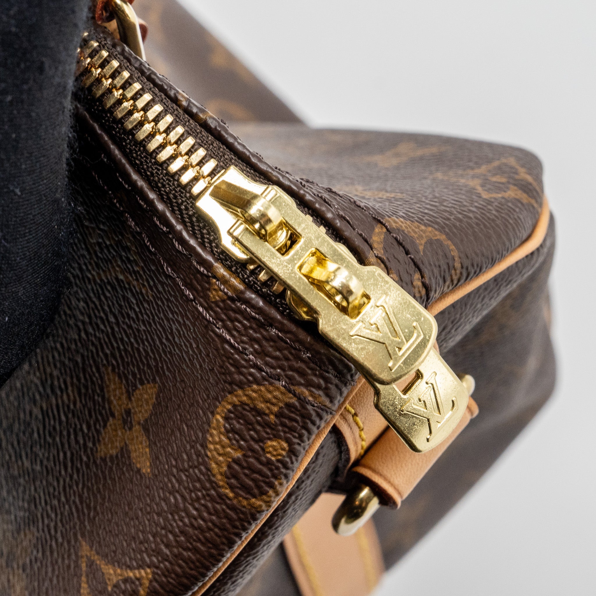 LOUIS VUITTON SPEEDY BANDOULIERE 25 MONOGRAM CANVAS GHW (NEW VERSION)
