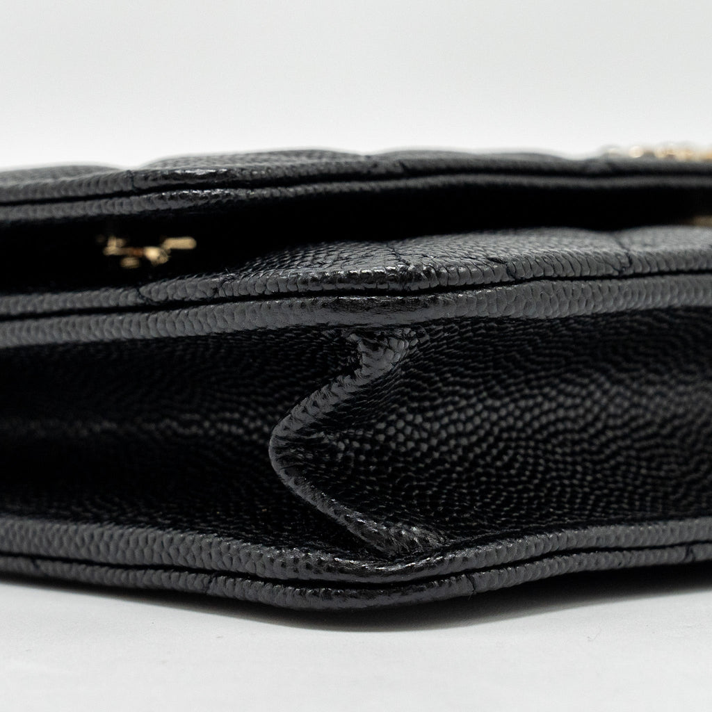 CHANEL DETAILED CC LOGO WALLET ON CHAIN CAVIAR BLACK LGHW (MICROCHIP)