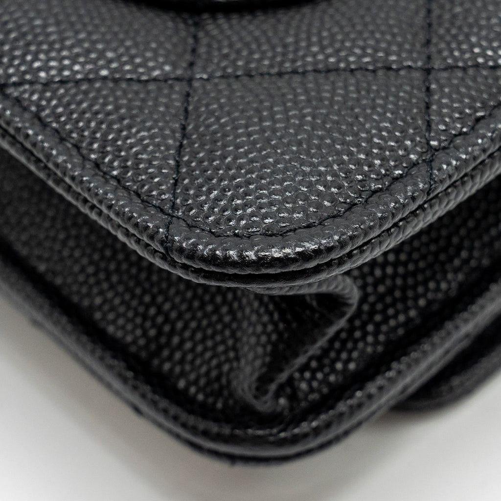 CHANEL DETAILED CC LOGO WALLET ON CHAIN CAVIAR BLACK LGHW (MICROCHIP)